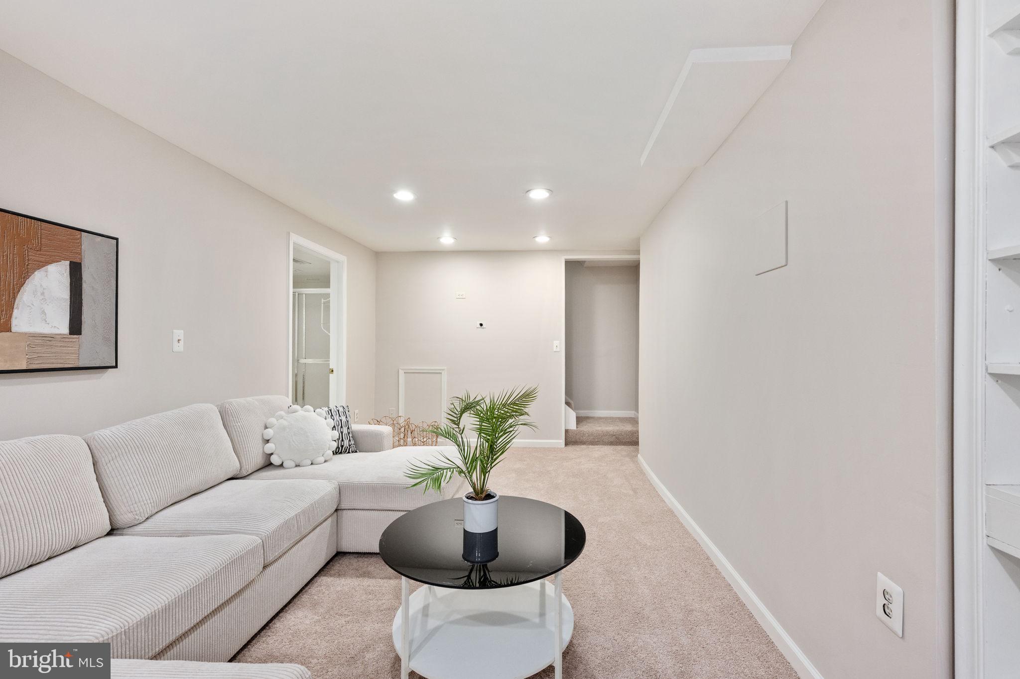 OAKENSHAW - Residential