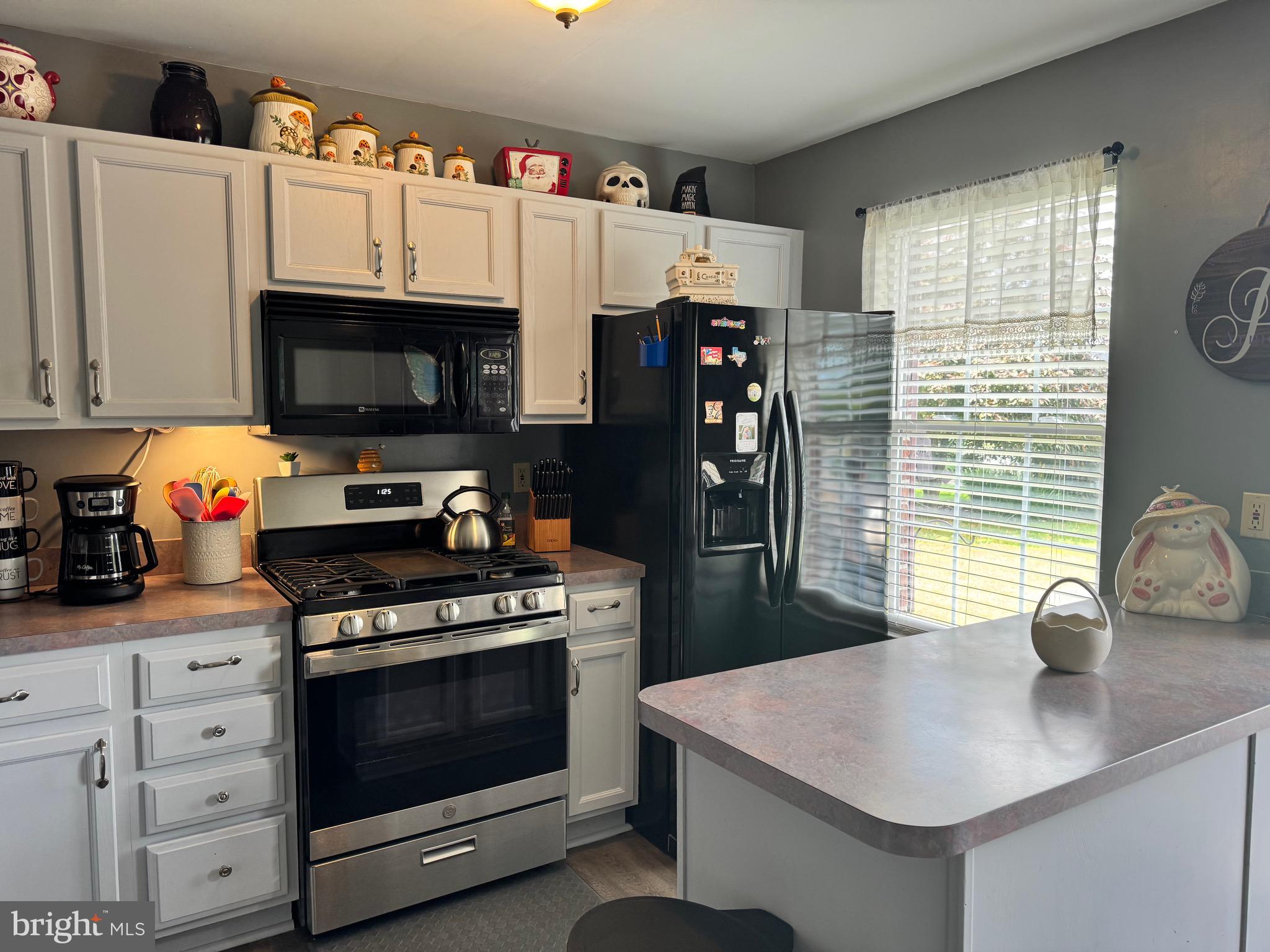 1833 WYATT CIRCLE