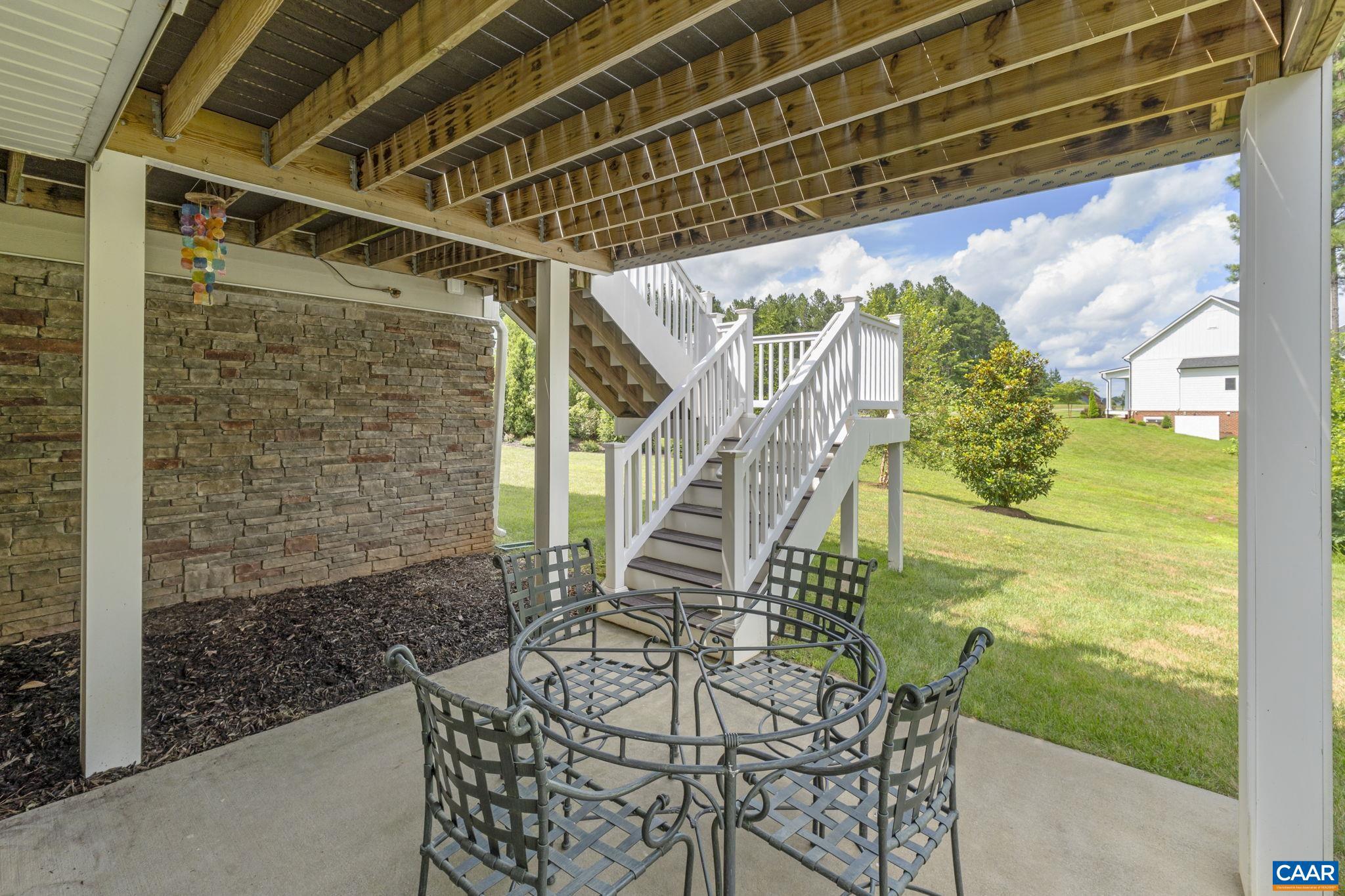 SPRING CREEK - Residential