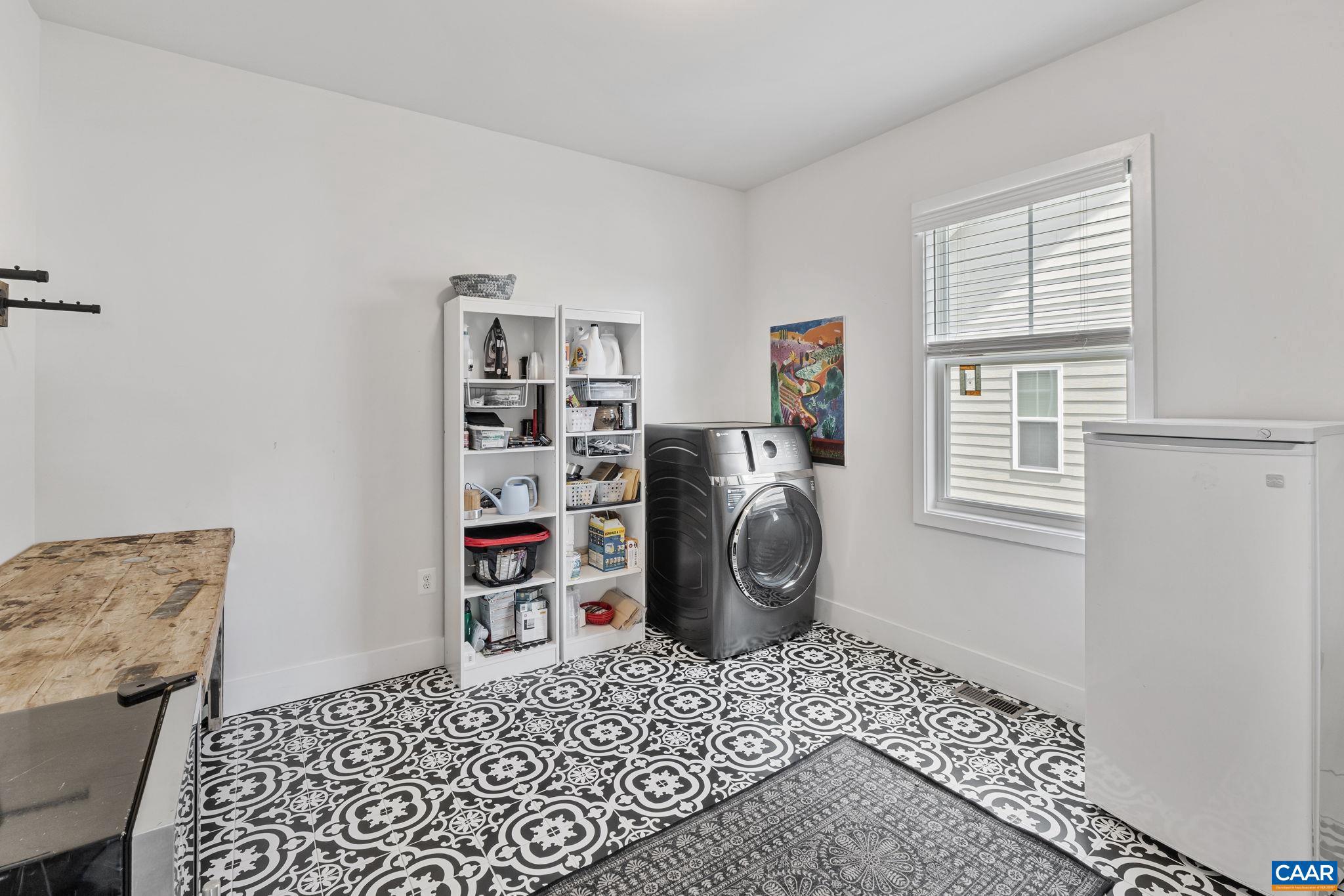 SPRING CREEK - Residential