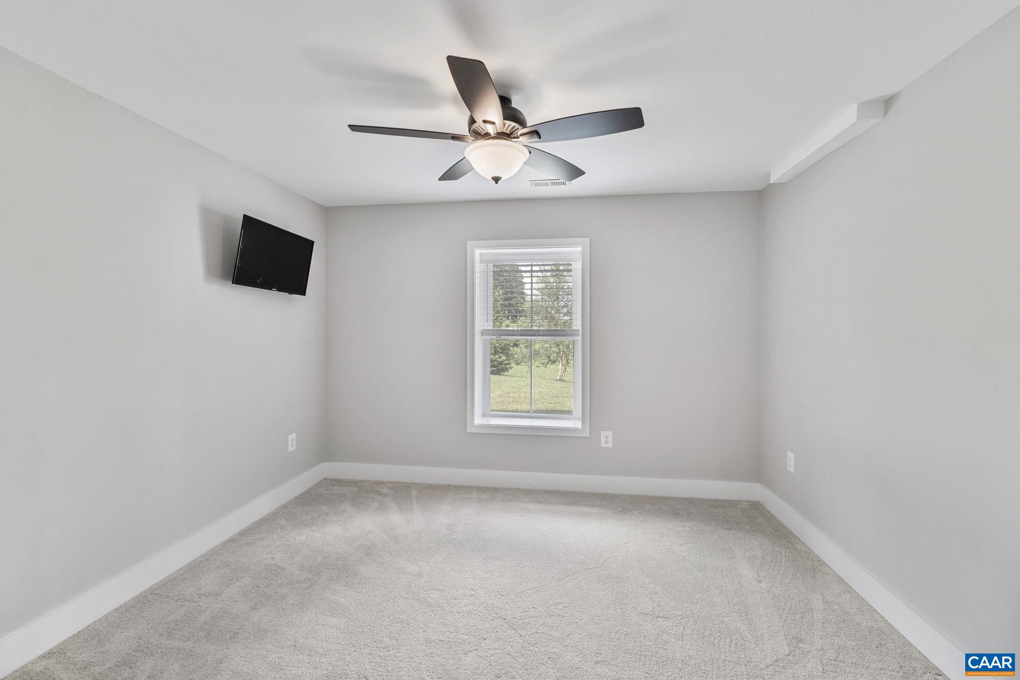 SPRING CREEK - Residential