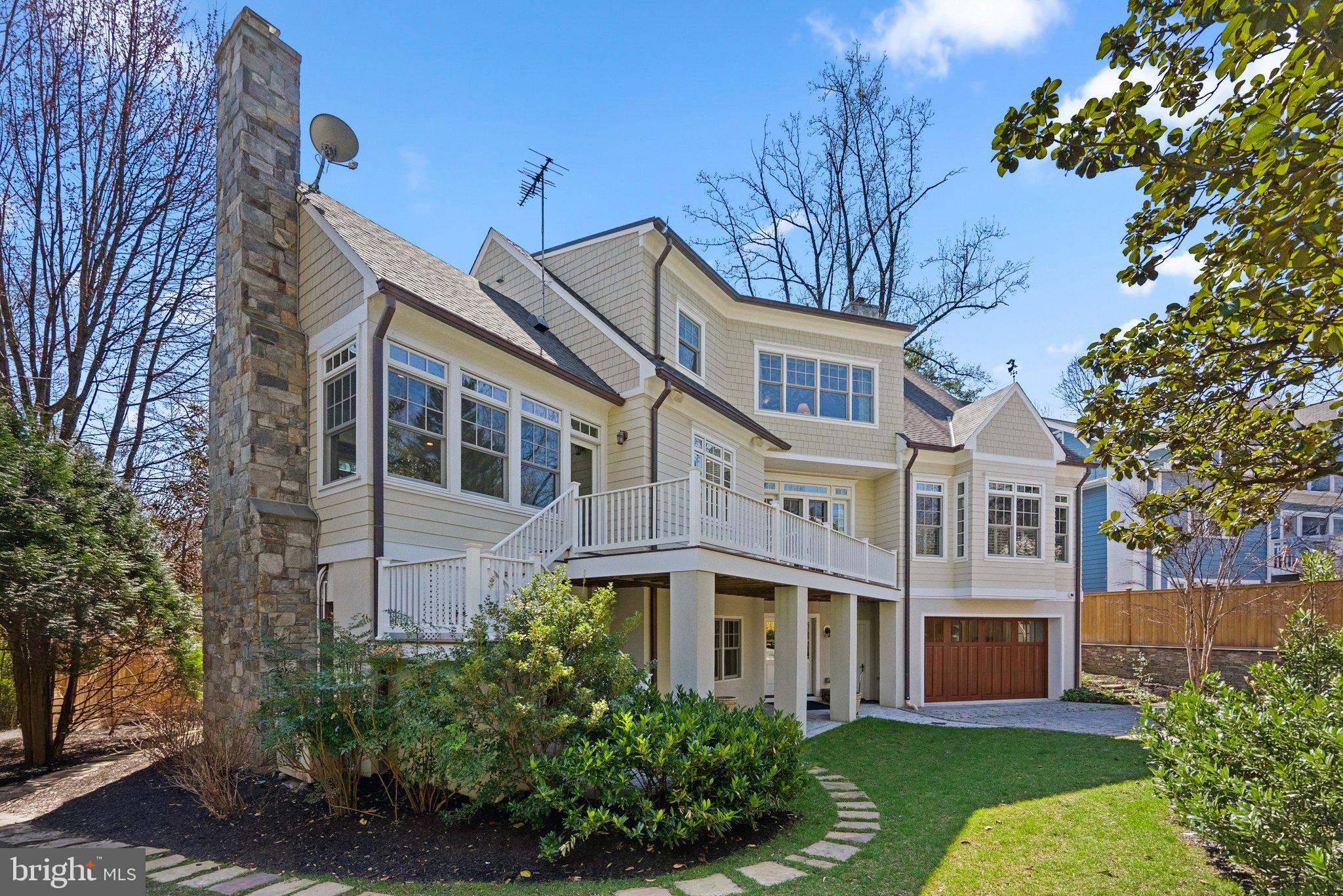 CHEVY CHASE - Residential