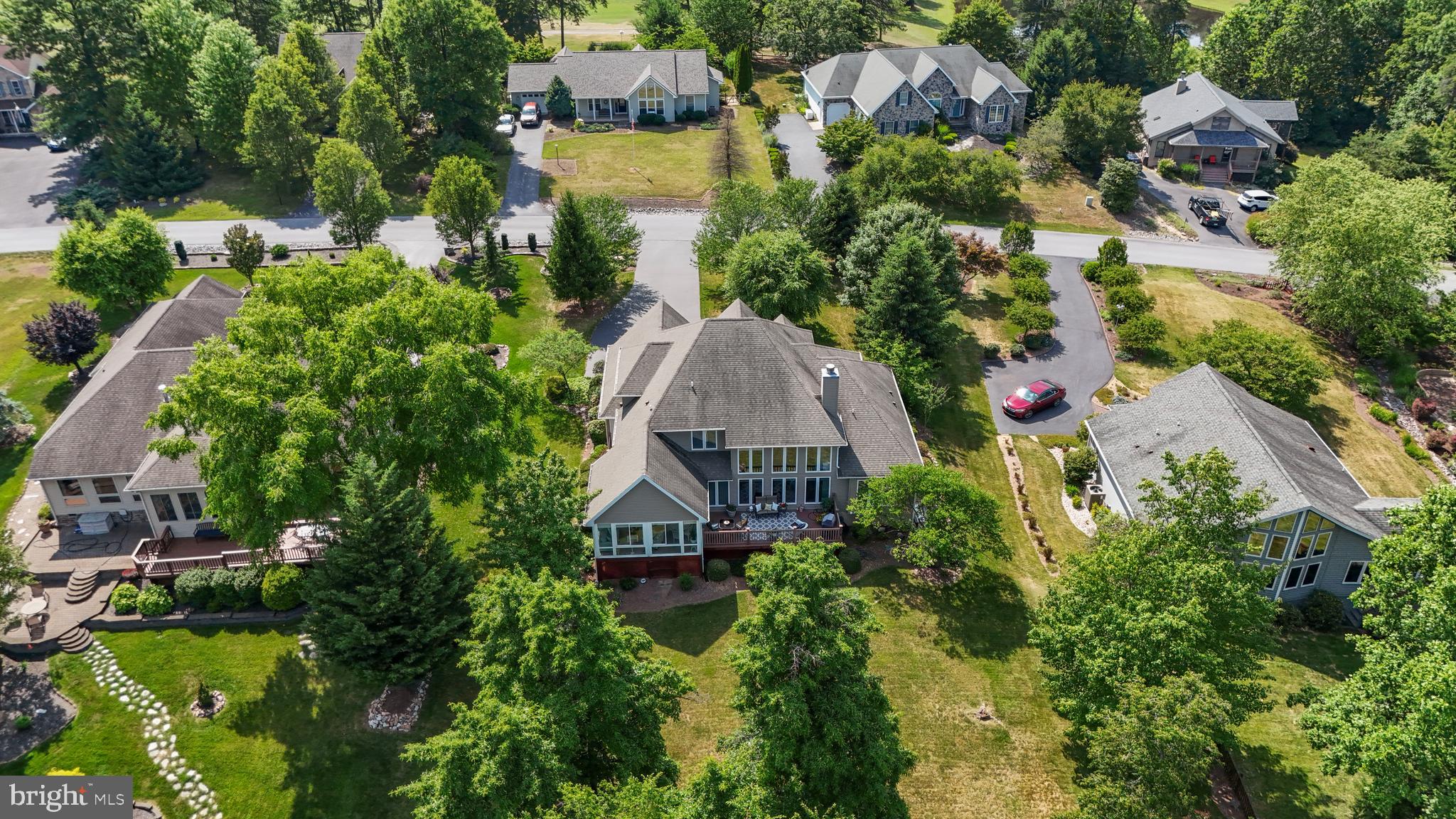 THE WOODS - Residential