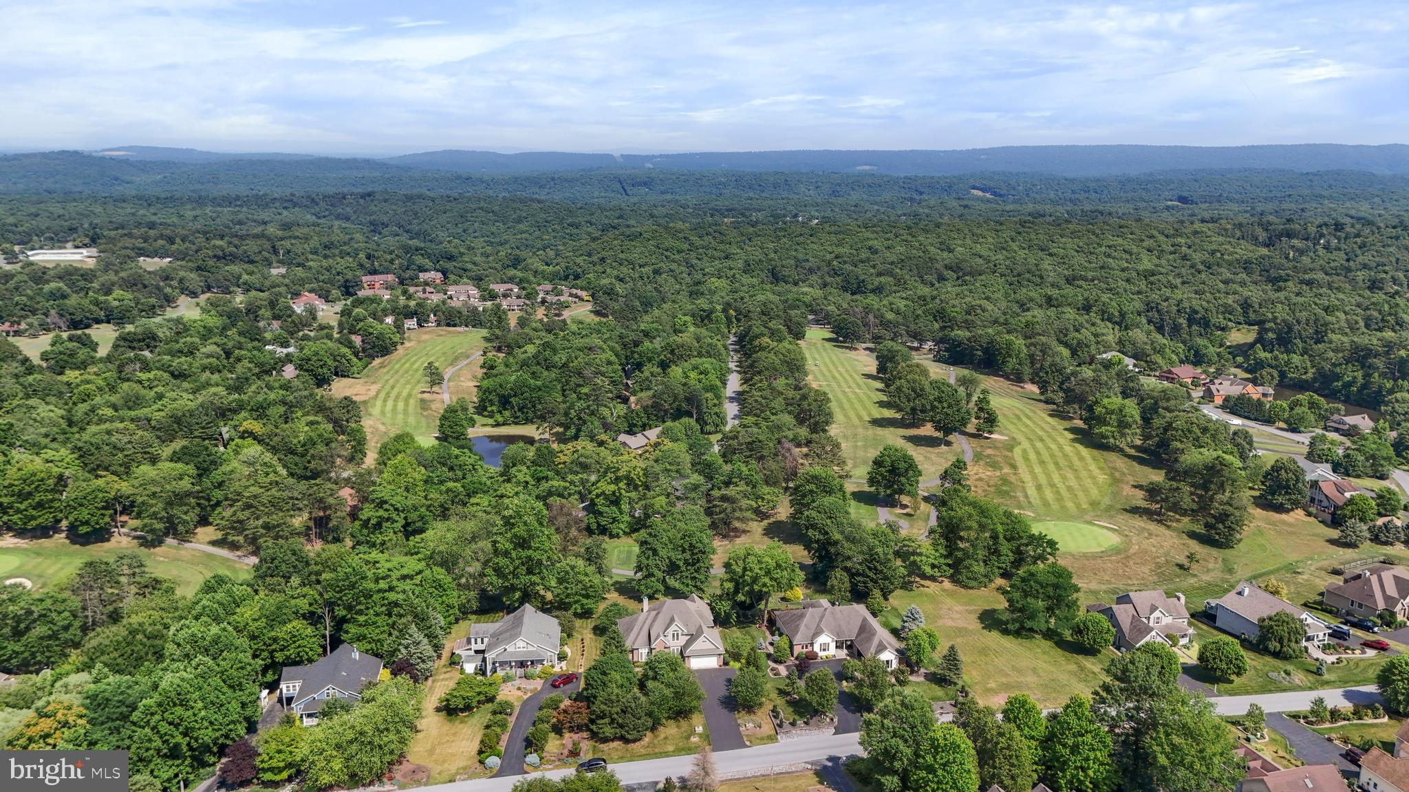 THE WOODS - Residential