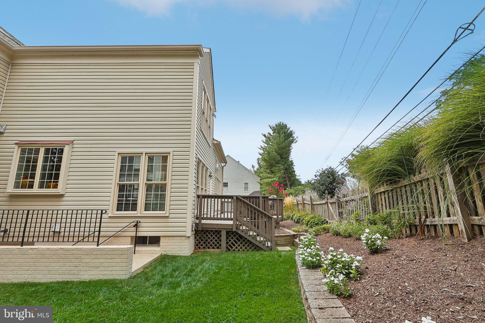 STARKS CROSSING - Residential