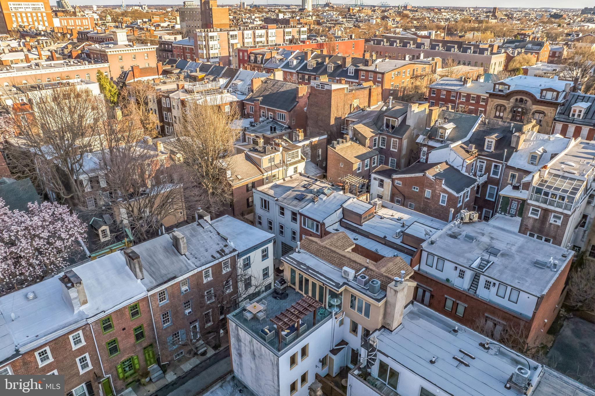 WASHINGTON SQ WEST - Residential Income