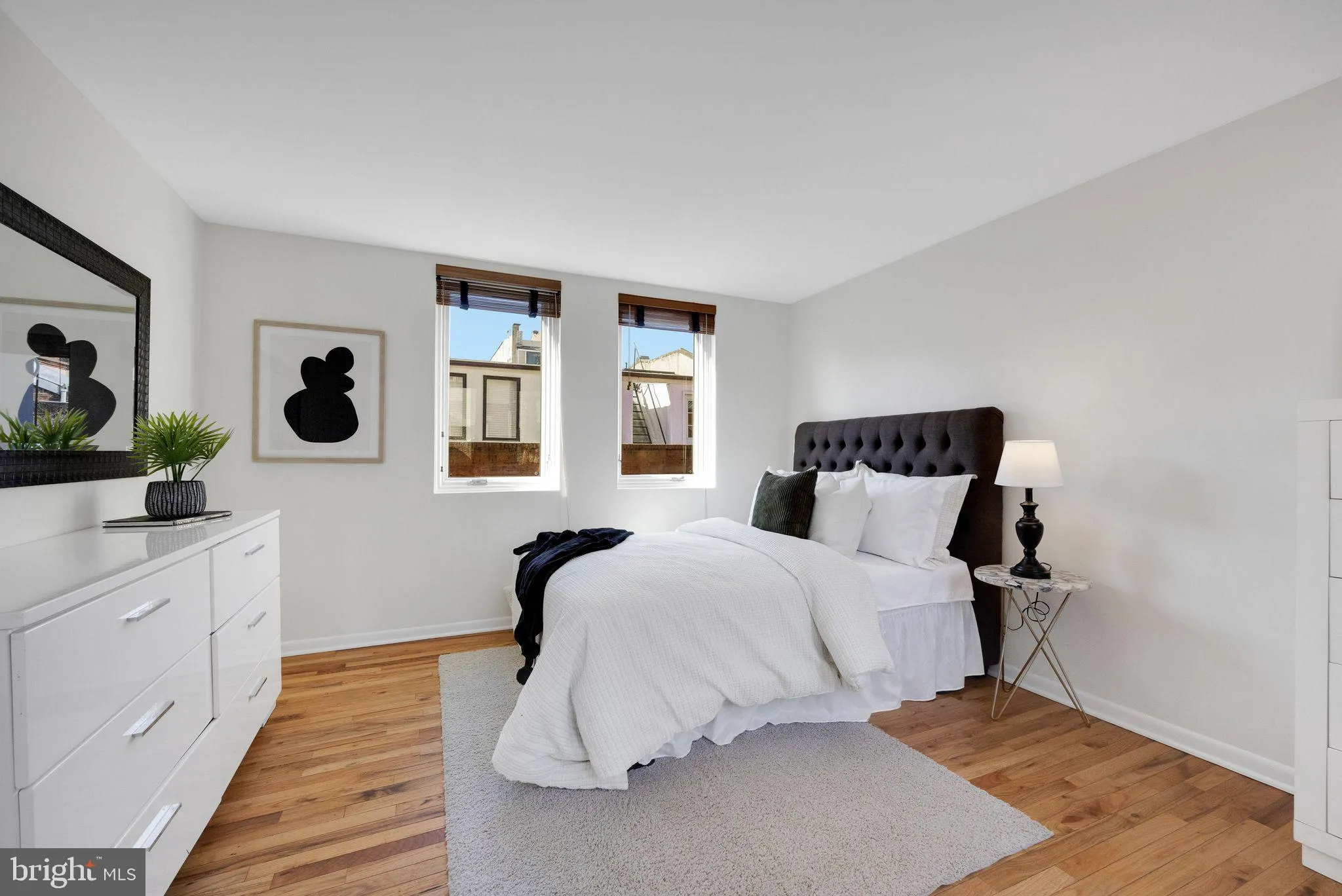 Philadelphia, Pennsylvania 19107, United States, 1 Bedroom Bedrooms, ,Residential,Active,96900