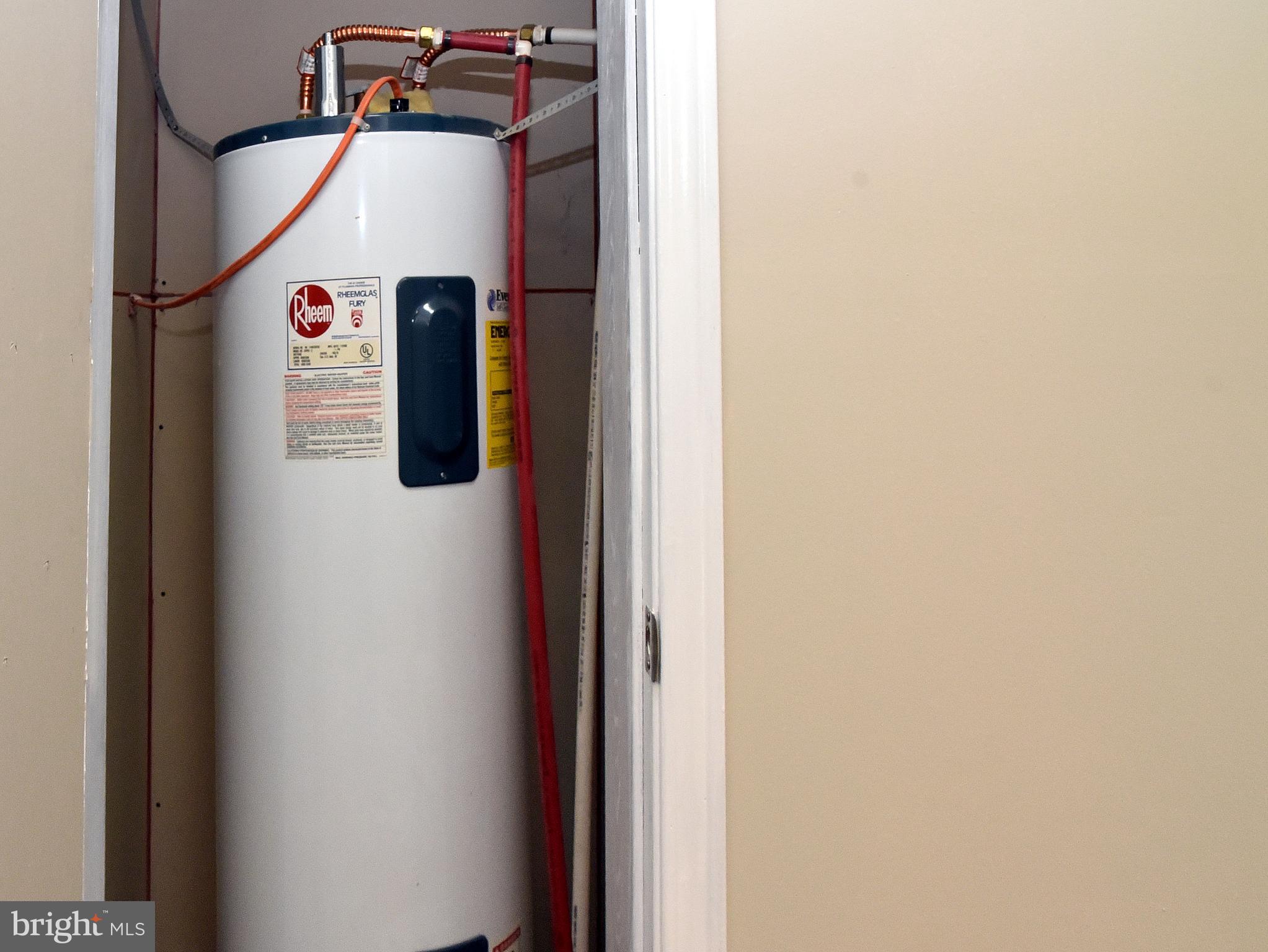 HEDGESVILLE - Residential