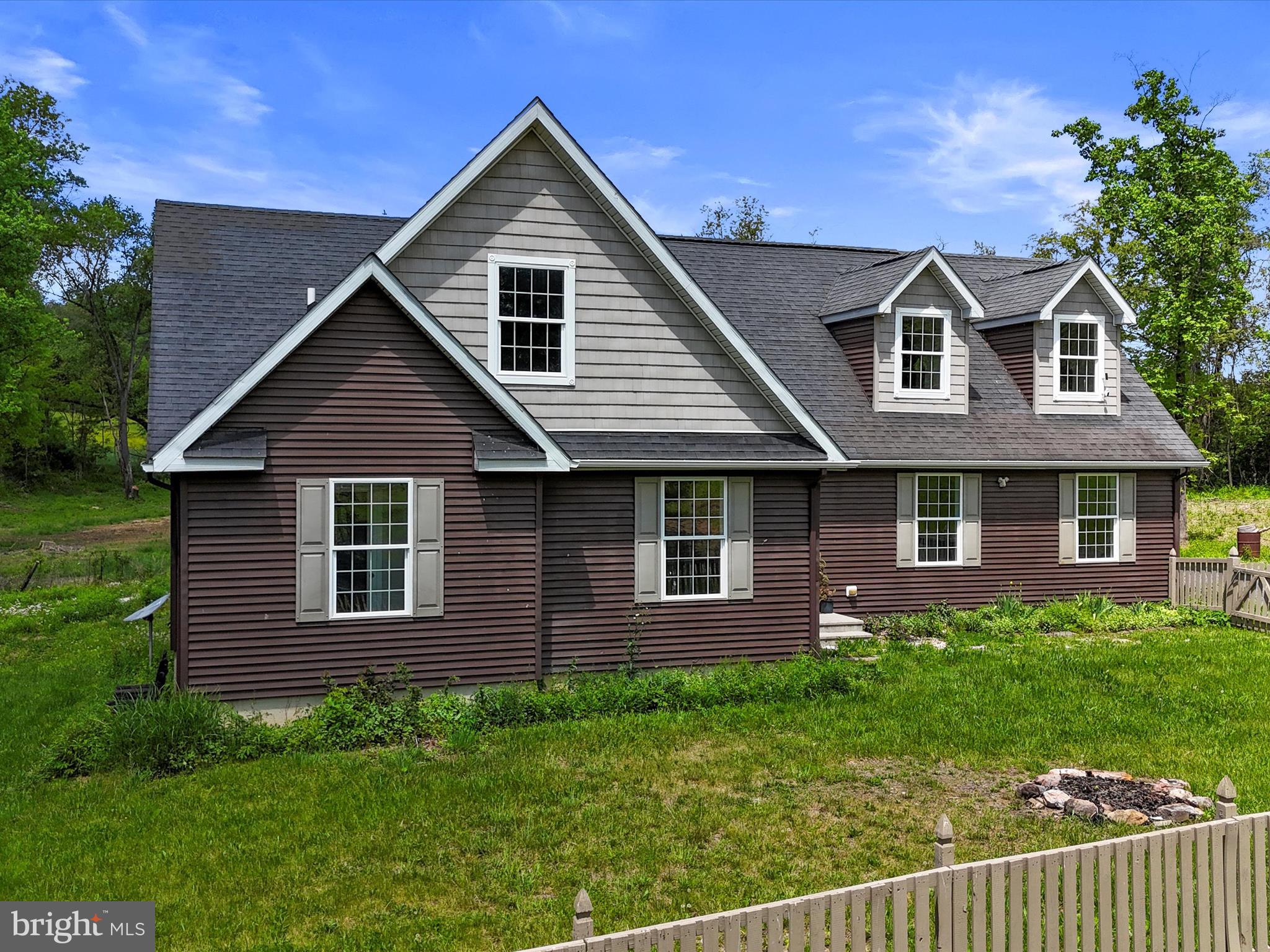 HEDGESVILLE - Residential