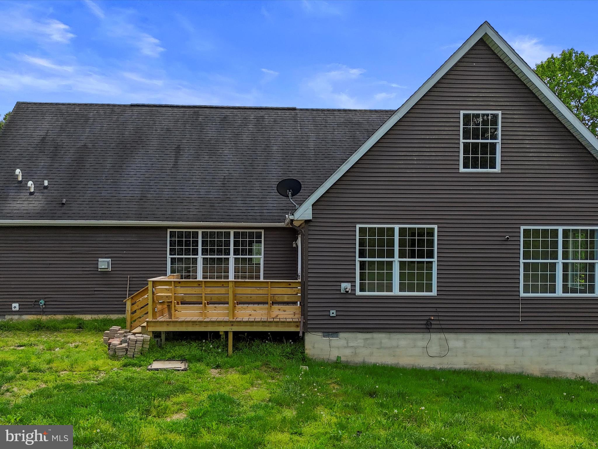 HEDGESVILLE - Residential