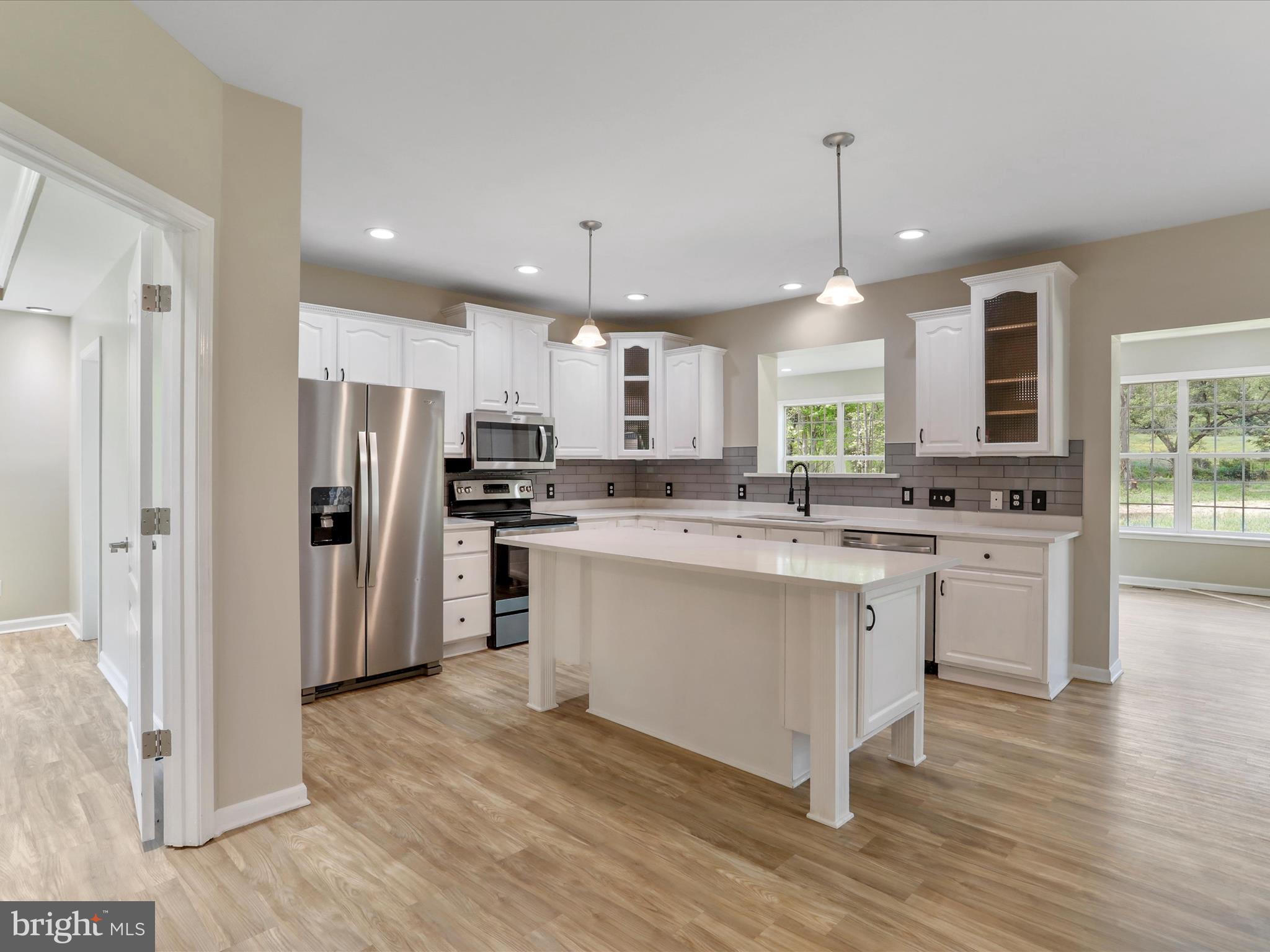 HEDGESVILLE - Residential