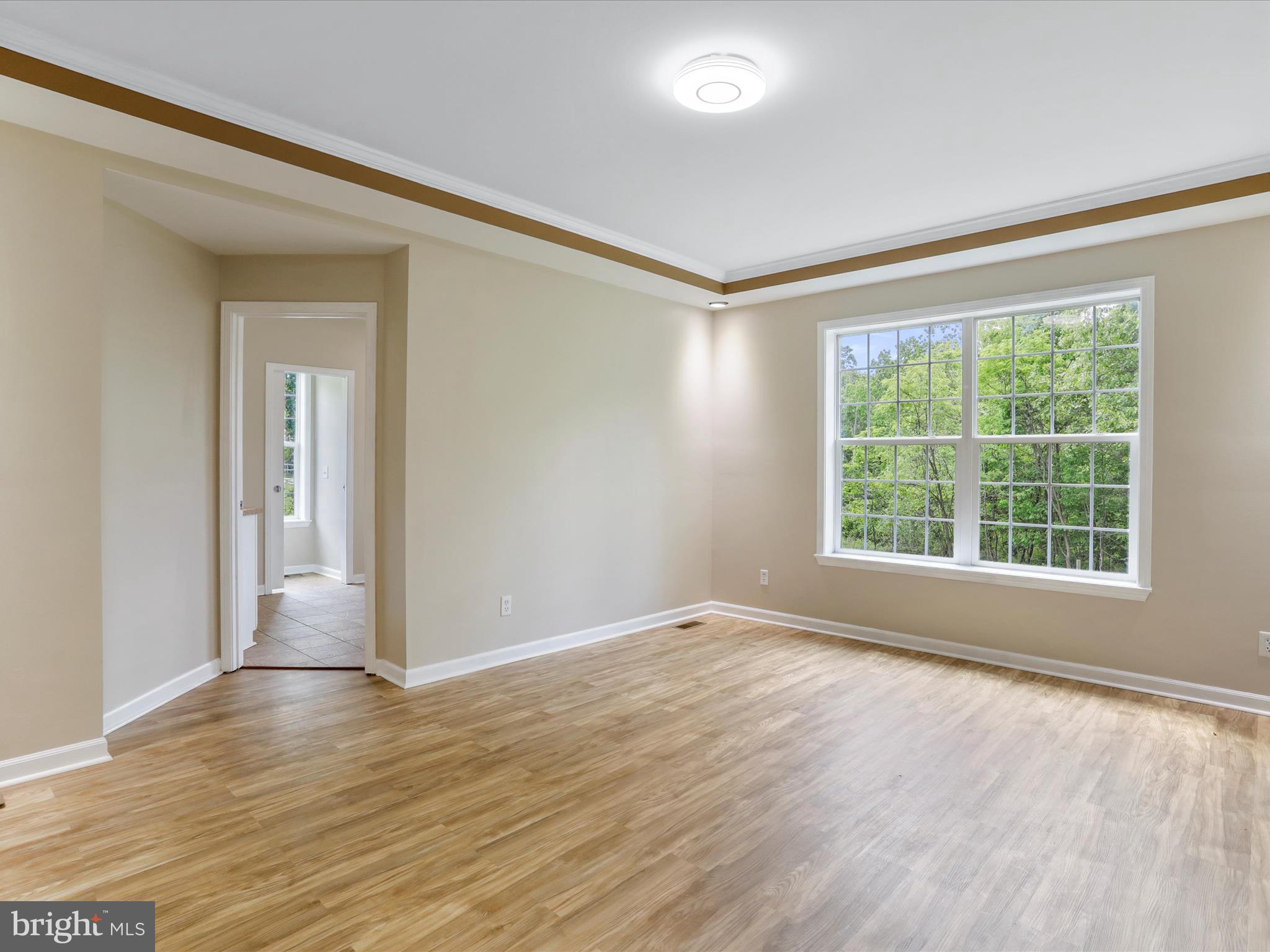 HEDGESVILLE - Residential