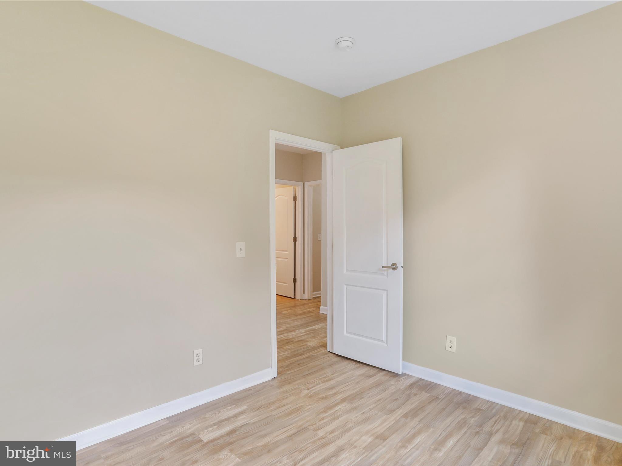 HEDGESVILLE - Residential