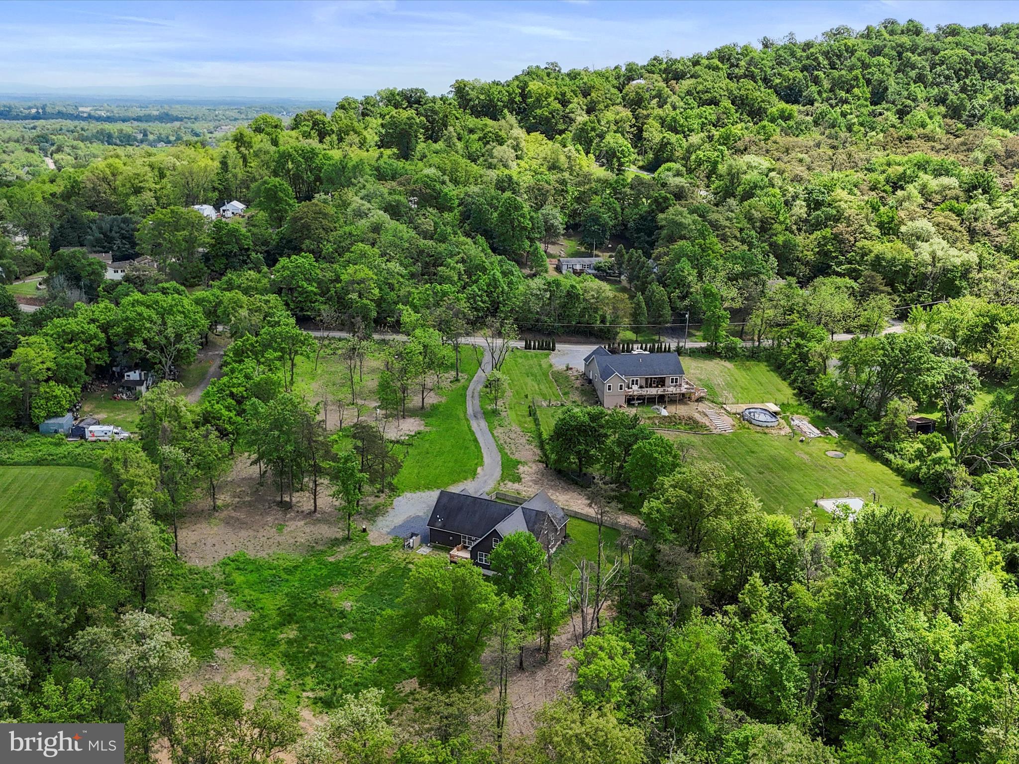 HEDGESVILLE - Residential