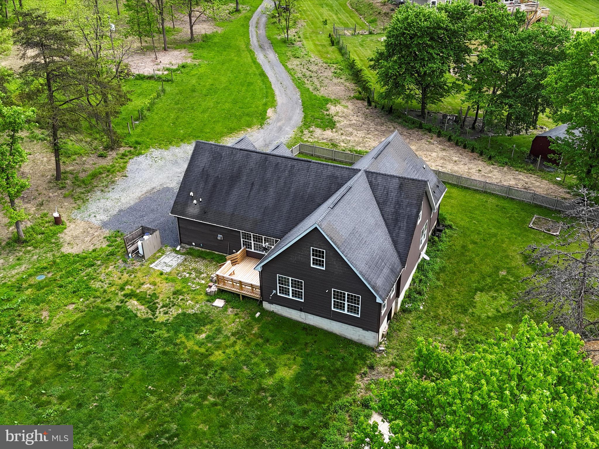 HEDGESVILLE - Residential