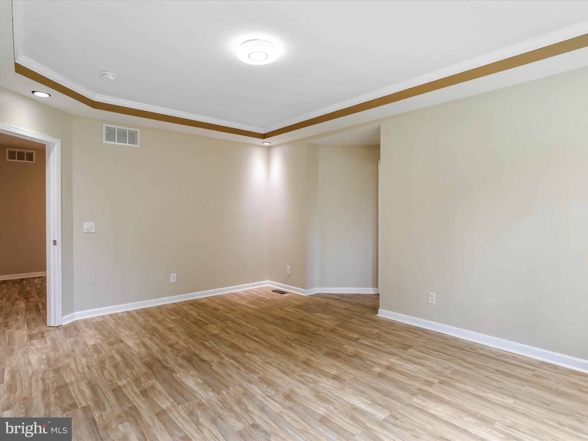 HEDGESVILLE - Residential