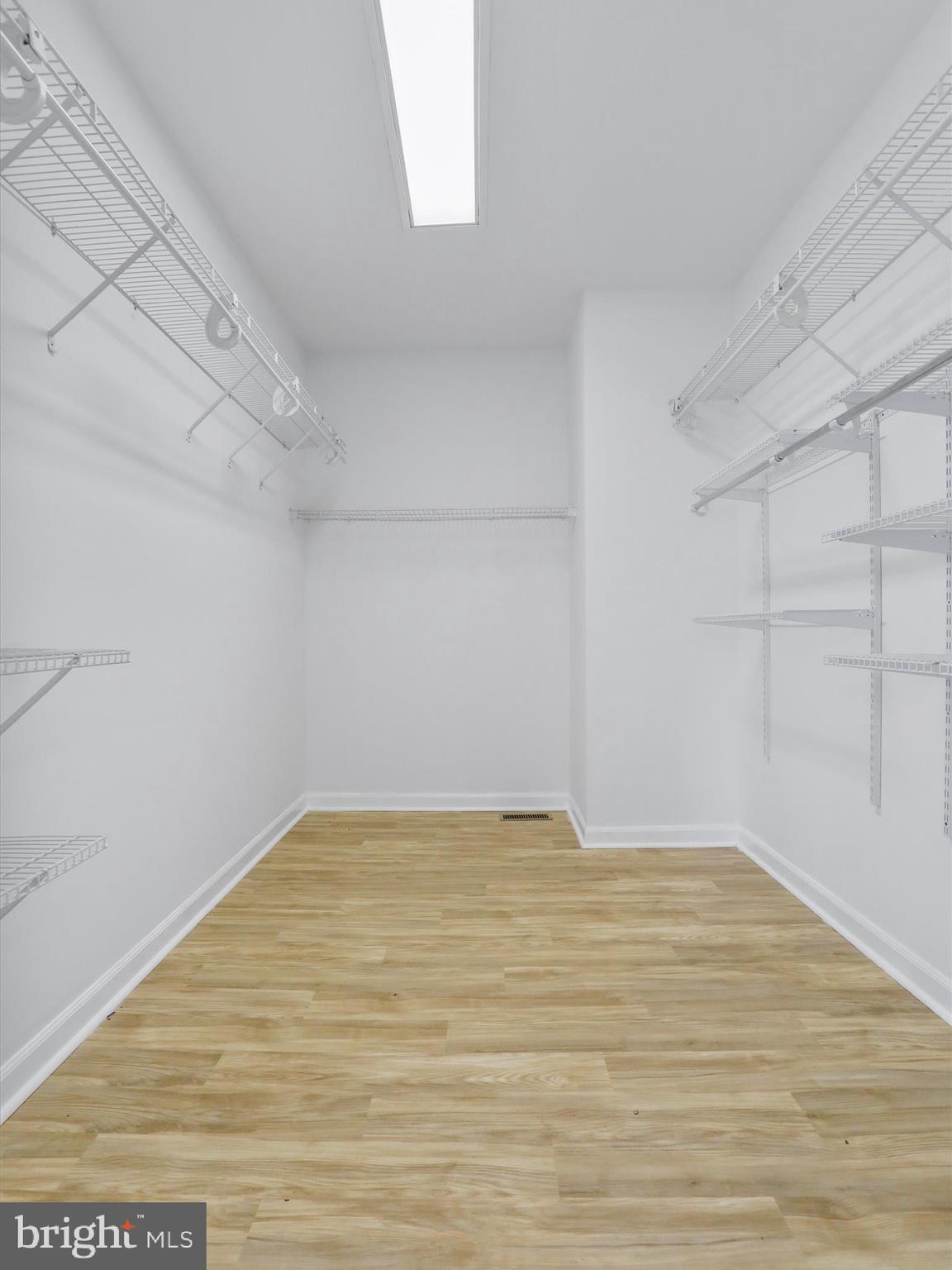 HEDGESVILLE - Residential