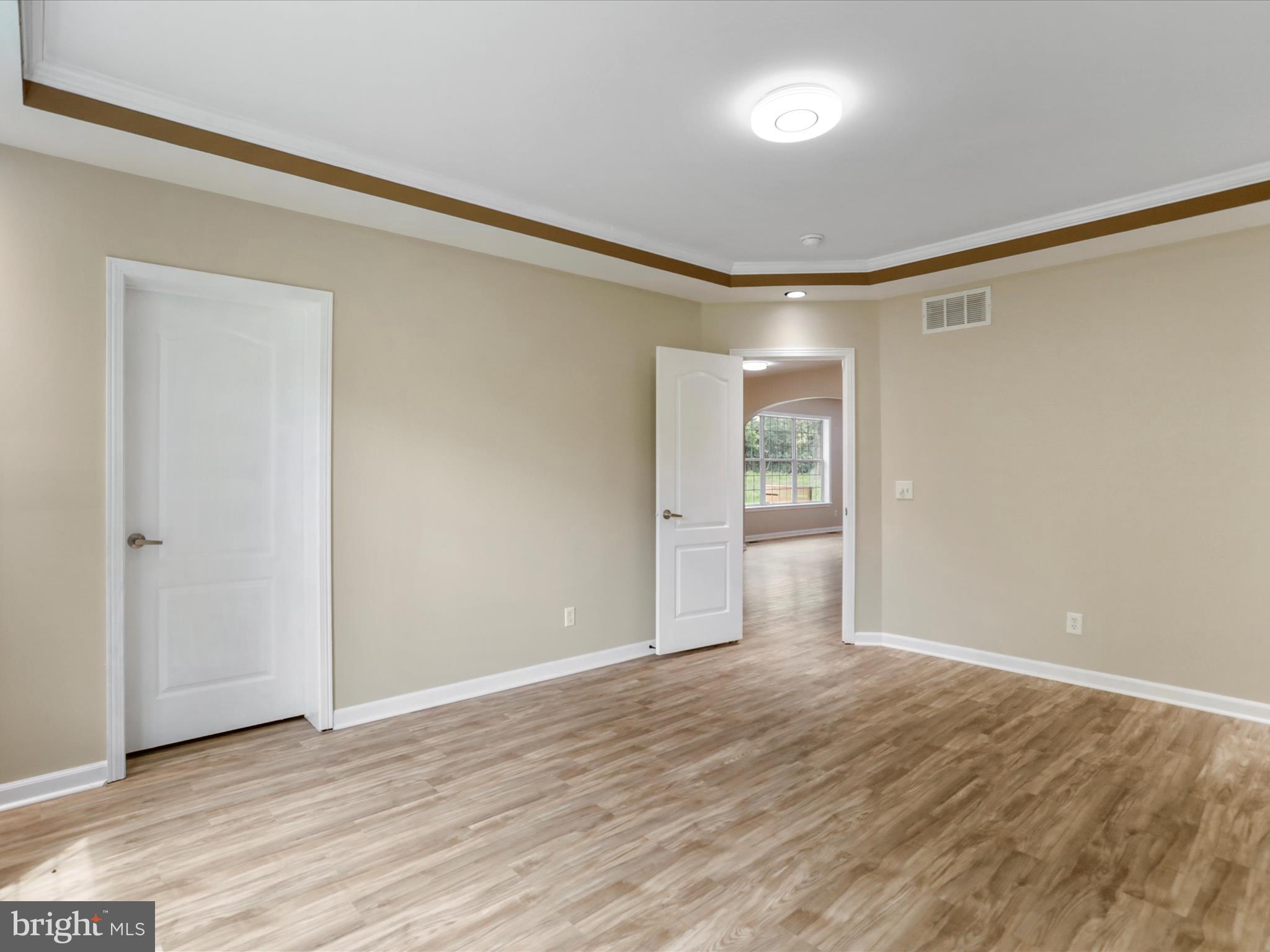 HEDGESVILLE - Residential