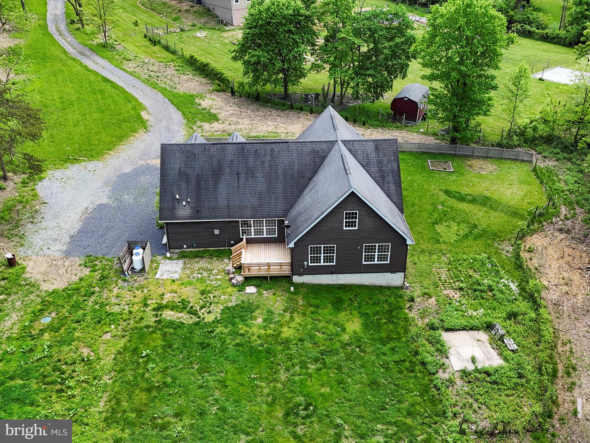 HEDGESVILLE - Residential