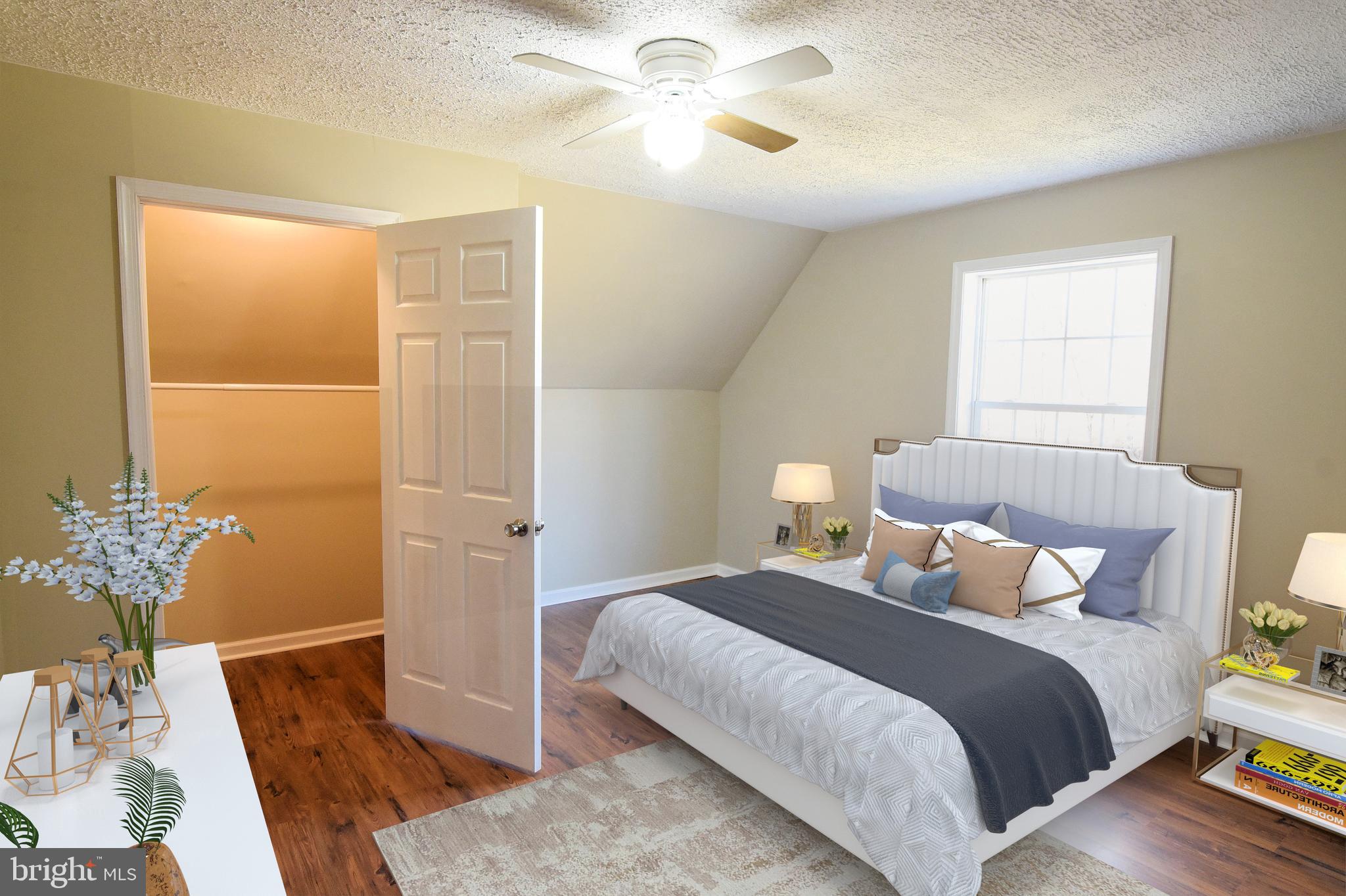 HEDGESVILLE - Residential