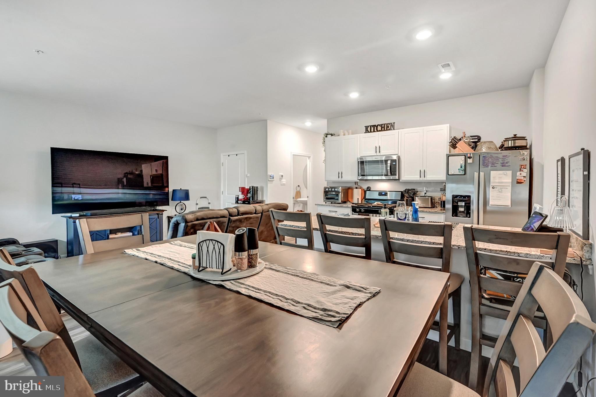 LOCUST RUN - Residential