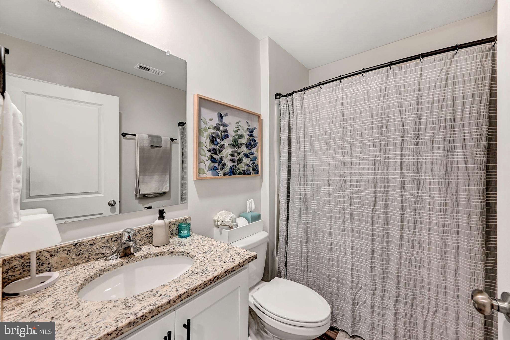 LOCUST RUN - Residential