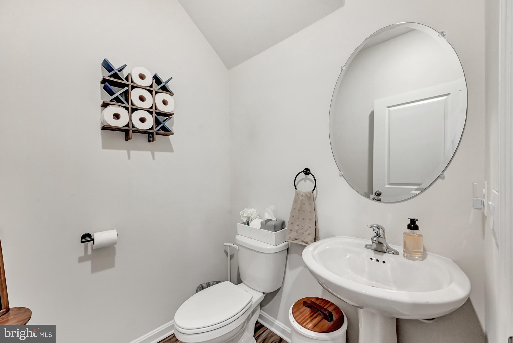 LOCUST RUN - Residential