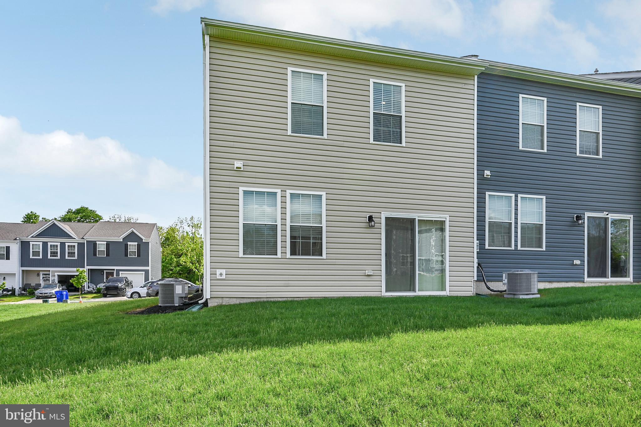 LOCUST RUN - Residential