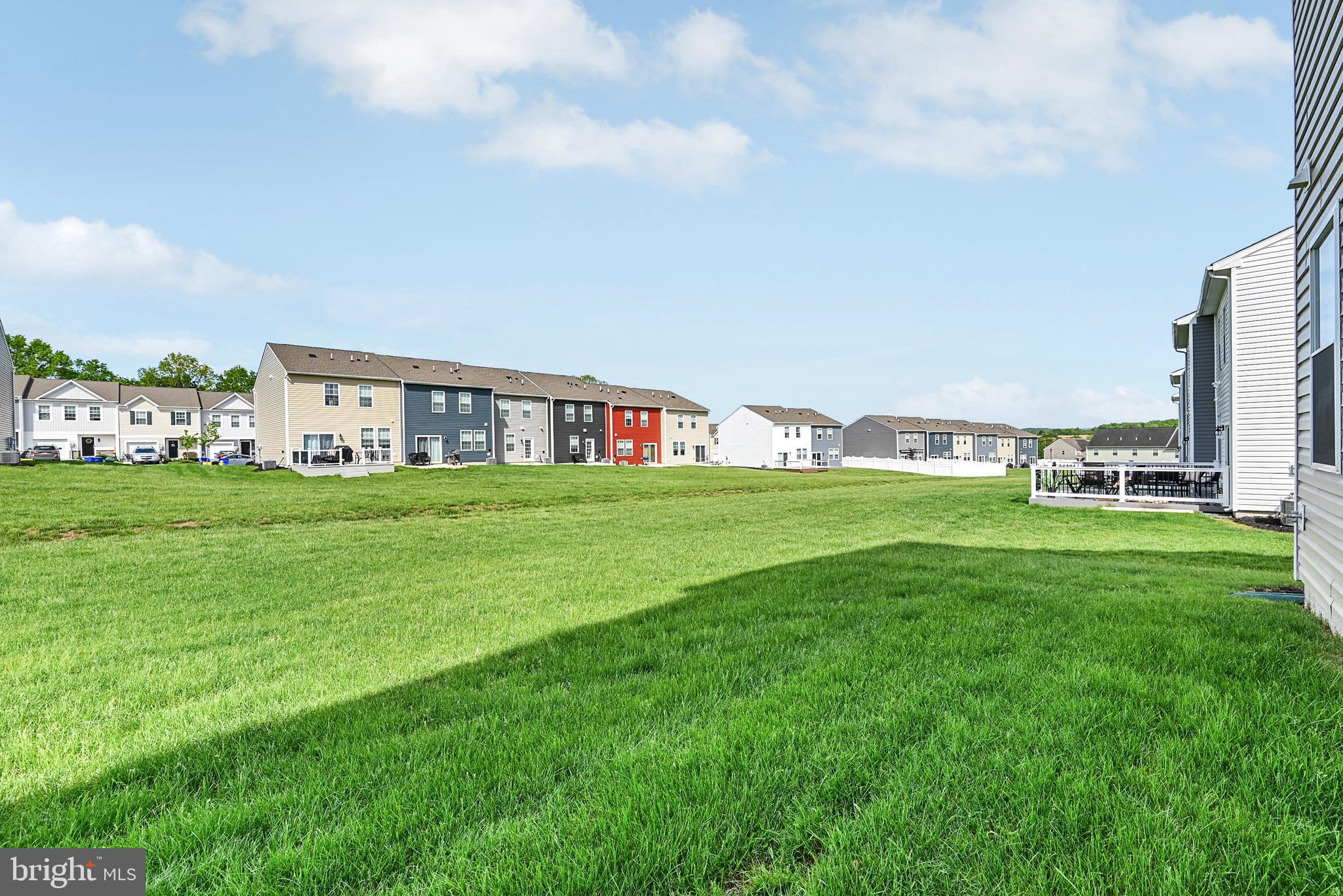 LOCUST RUN - Residential