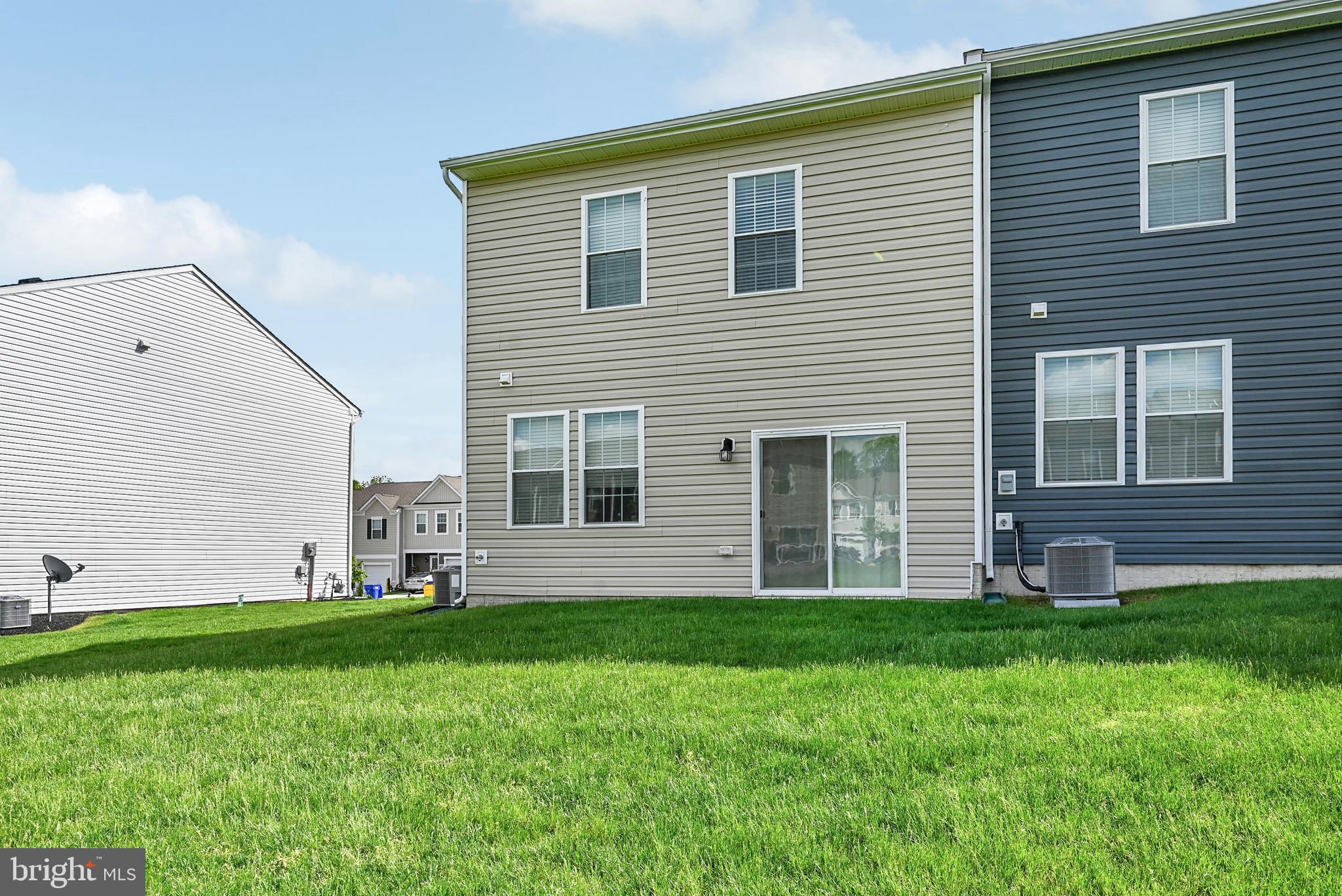 LOCUST RUN - Residential