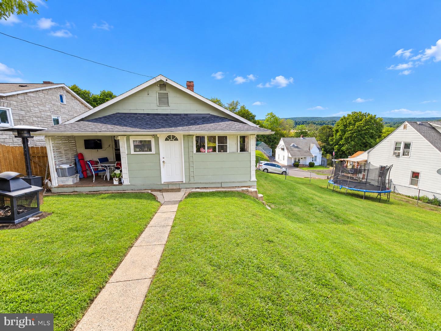 541 EASTERN AVENUE