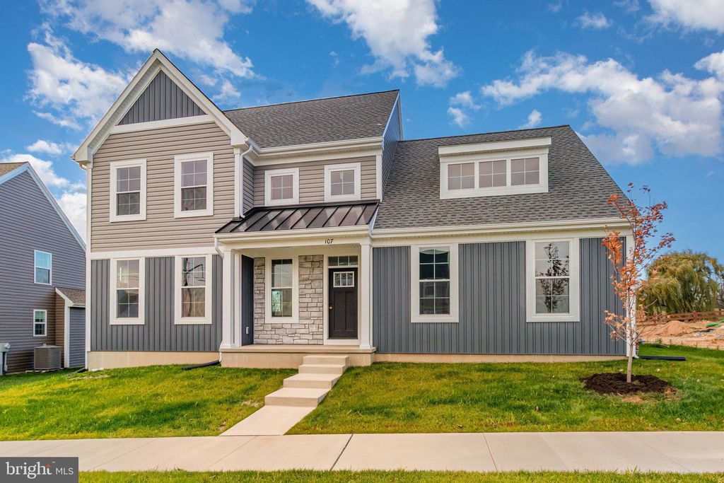 Photo of 107 Sparrow Lane, ELIZABETHTOWN, PA 17022 (MLS # PALA2064160)