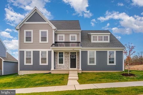 107 SPARROW LANE ELIZABETHTOWN PA 17022