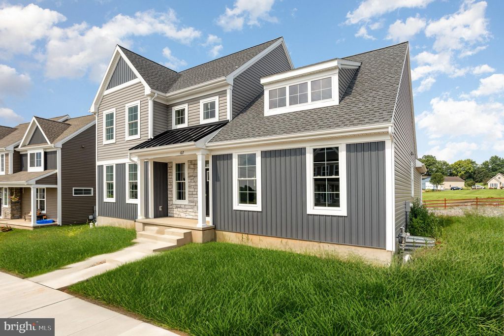 Photo of 107 Sparrow Lane, ELIZABETHTOWN, PA 17022 (MLS # PALA2064160)