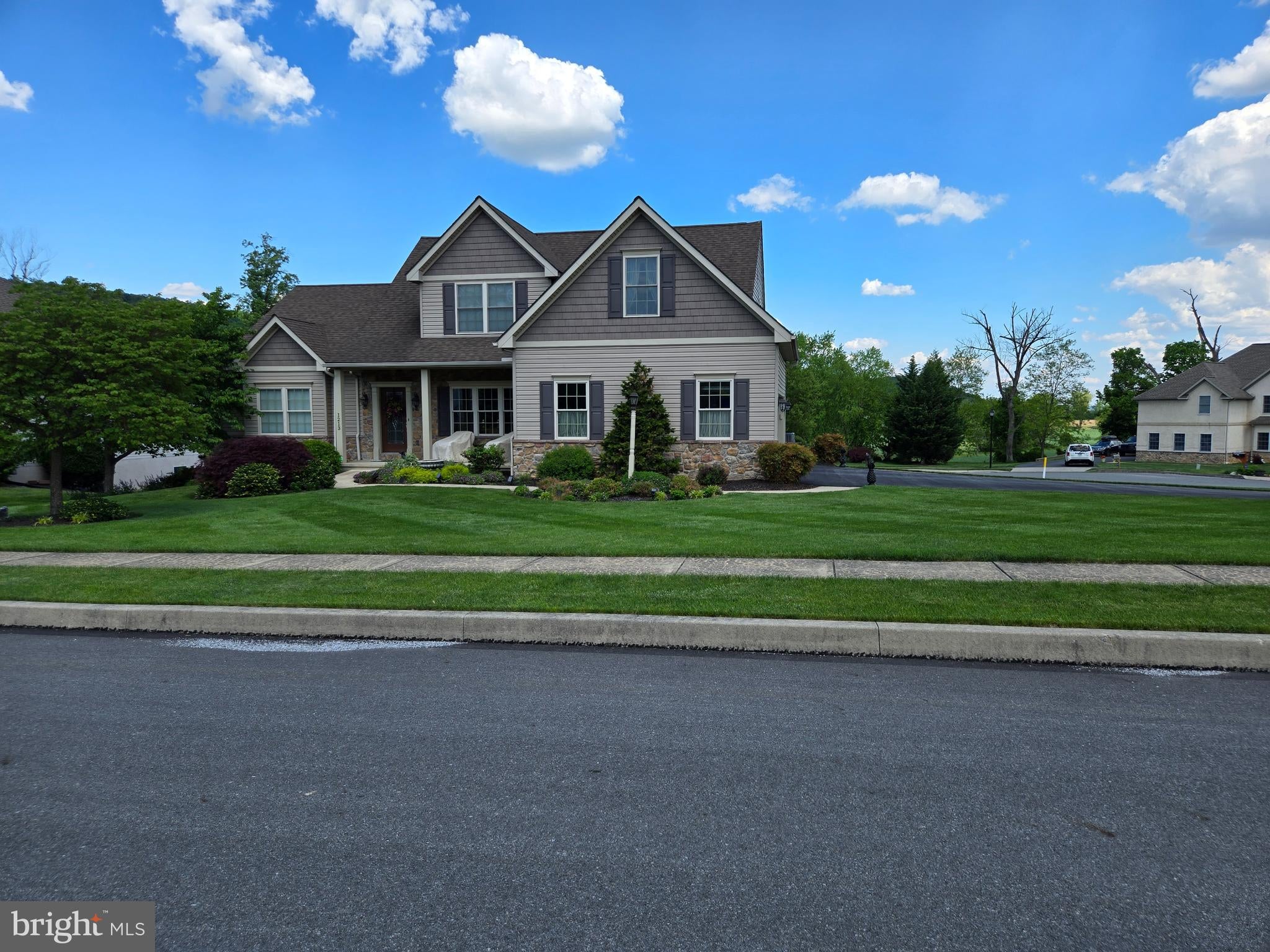 1213 WINTERBERRY DRIVE