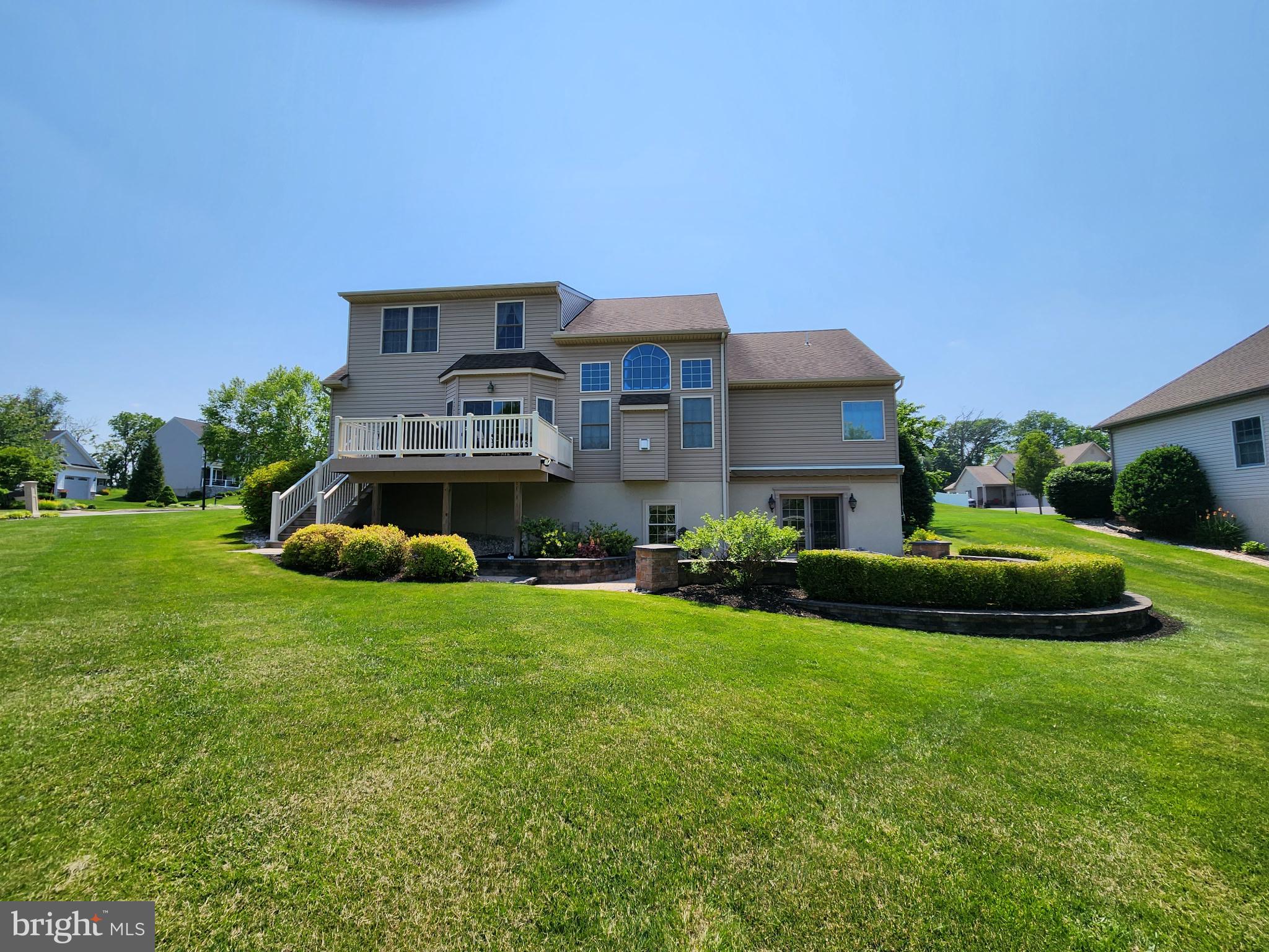 1213 WINTERBERRY DRIVE
