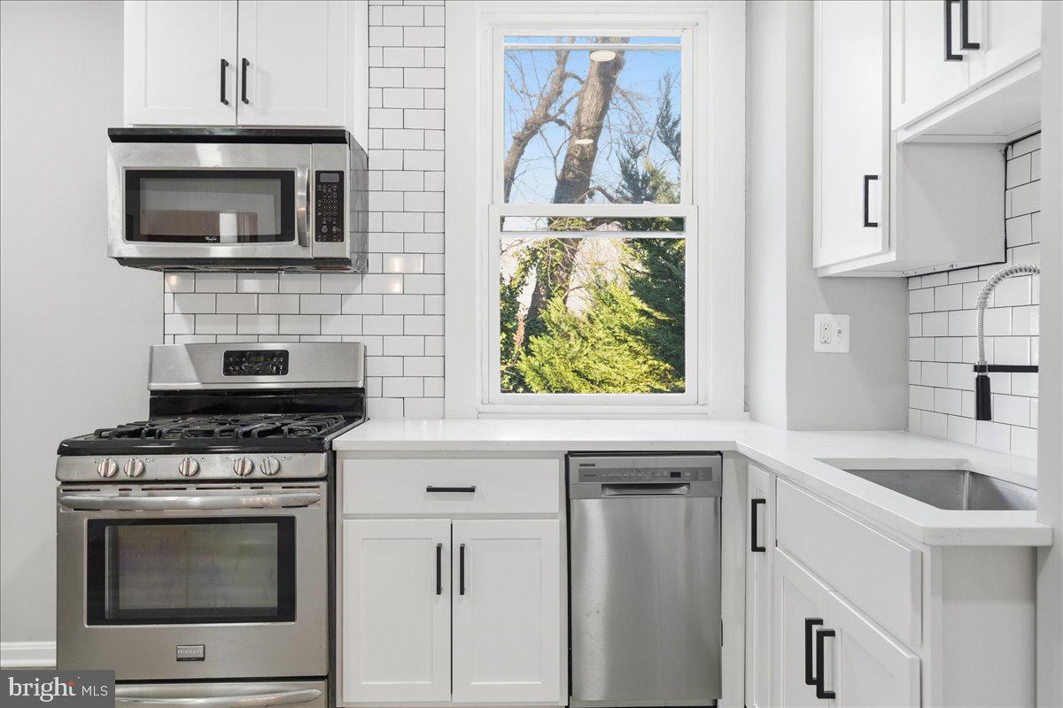 MAYFIELD - Residential