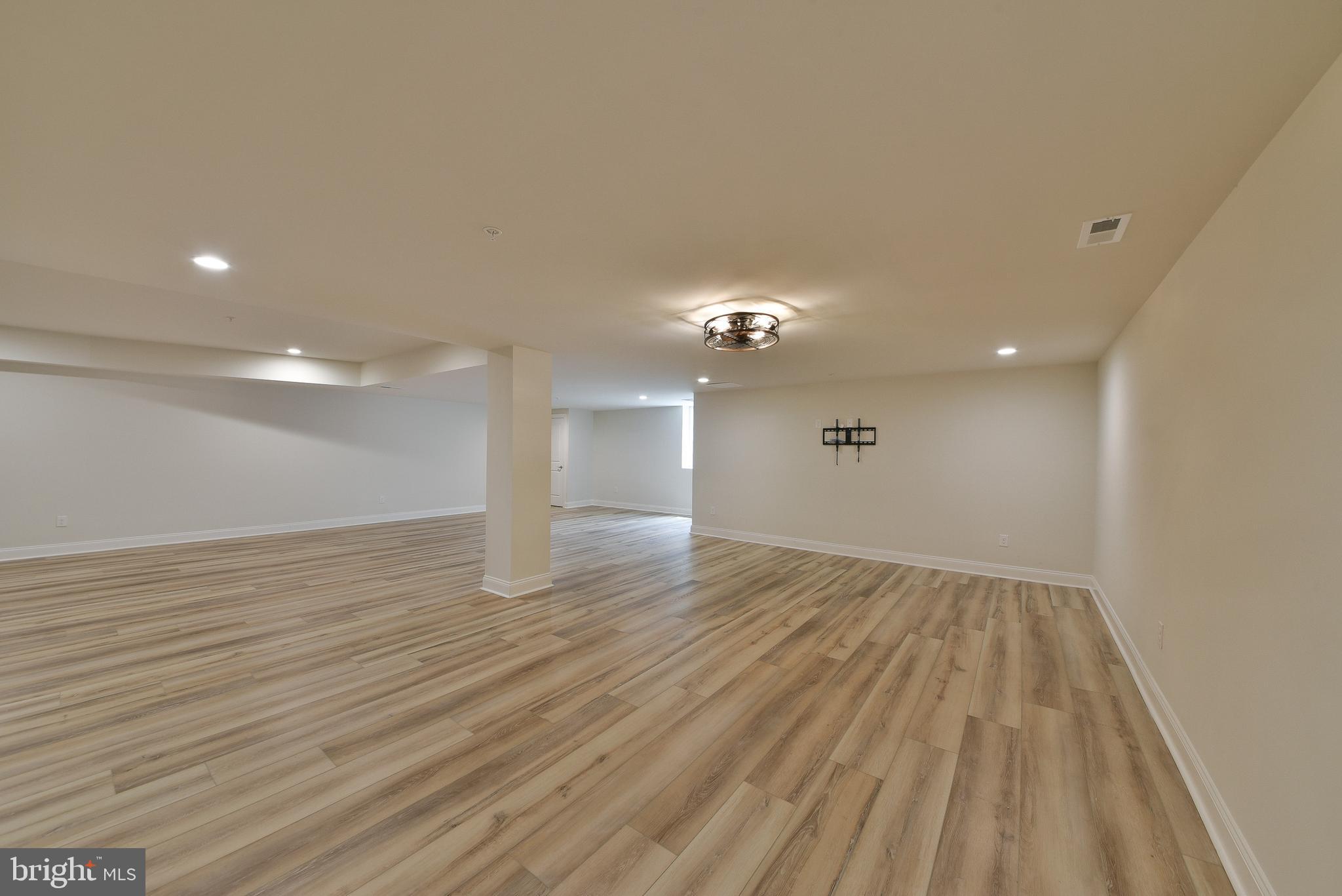 REGENCY AT YARDLEY - Residential