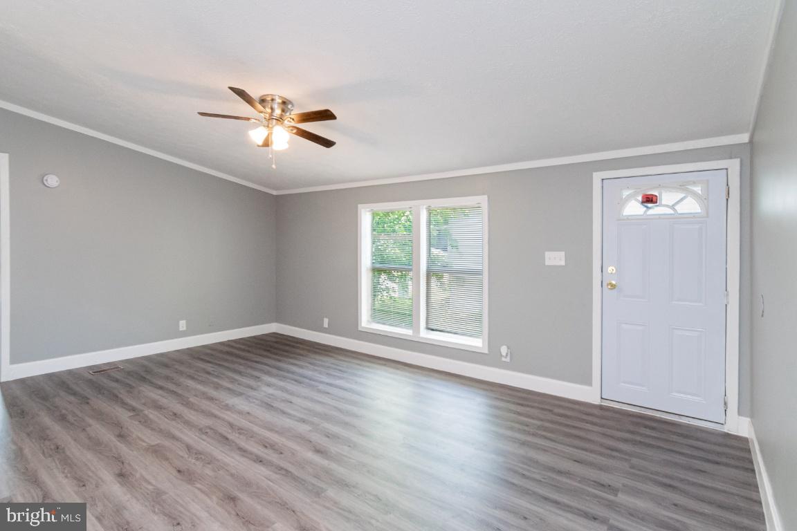4041 CONOWINGO RD 8