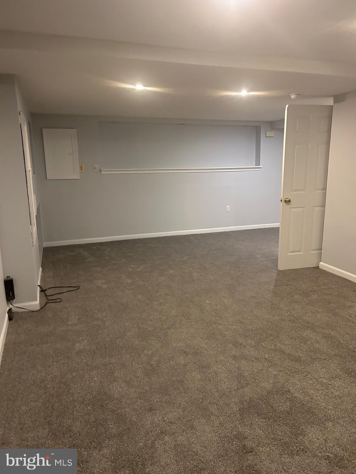 TALL OAKS CROSSING - Residential Lease