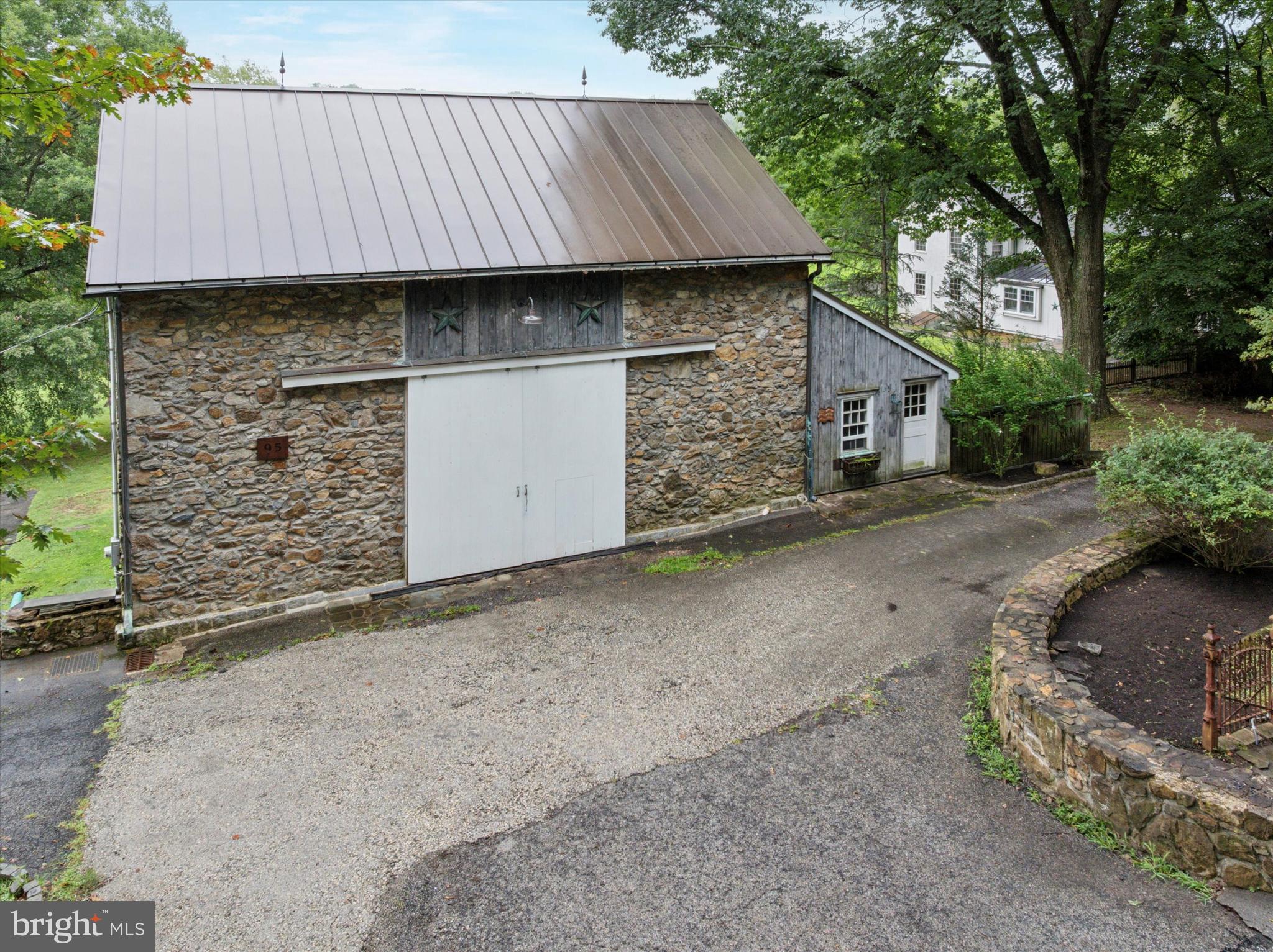 VALLEY FORGE WOODS - Residential