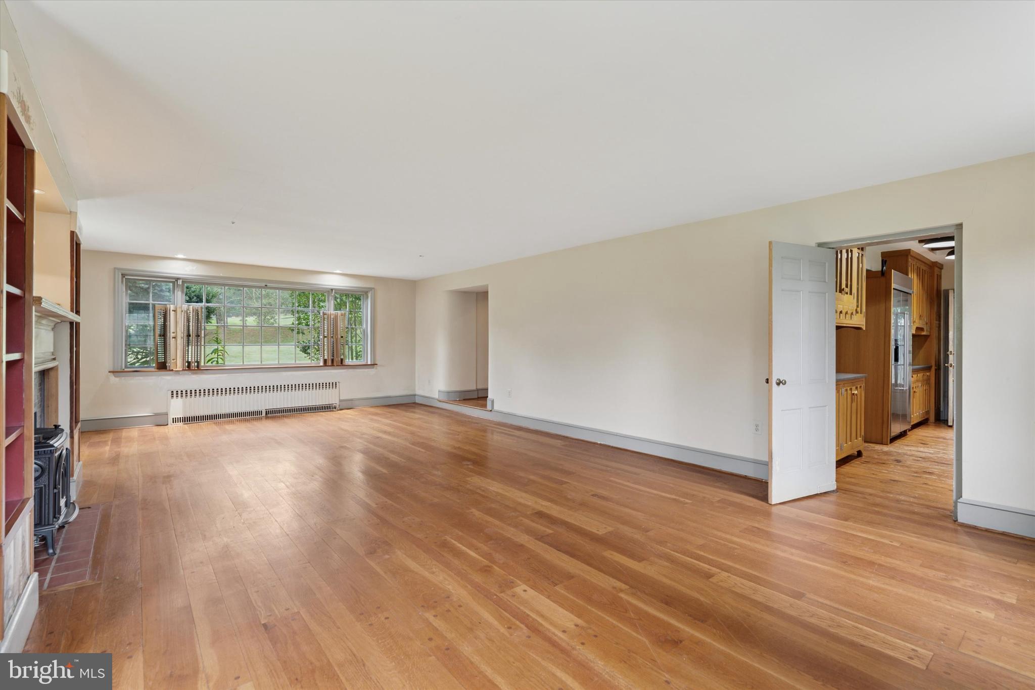 VALLEY FORGE WOODS - Residential