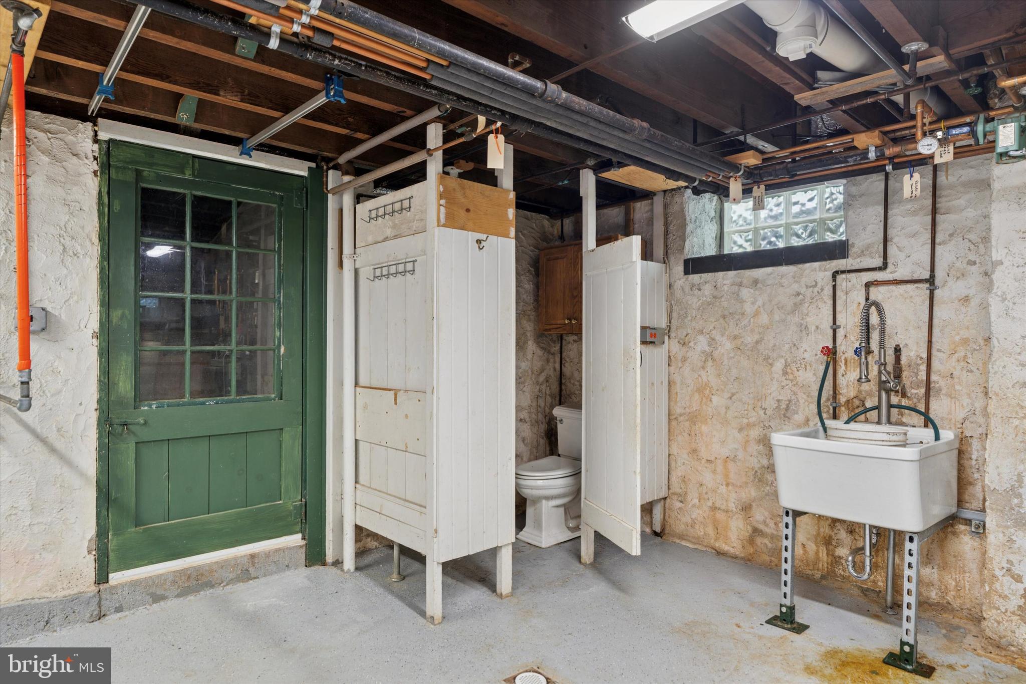 VALLEY FORGE WOODS - Residential