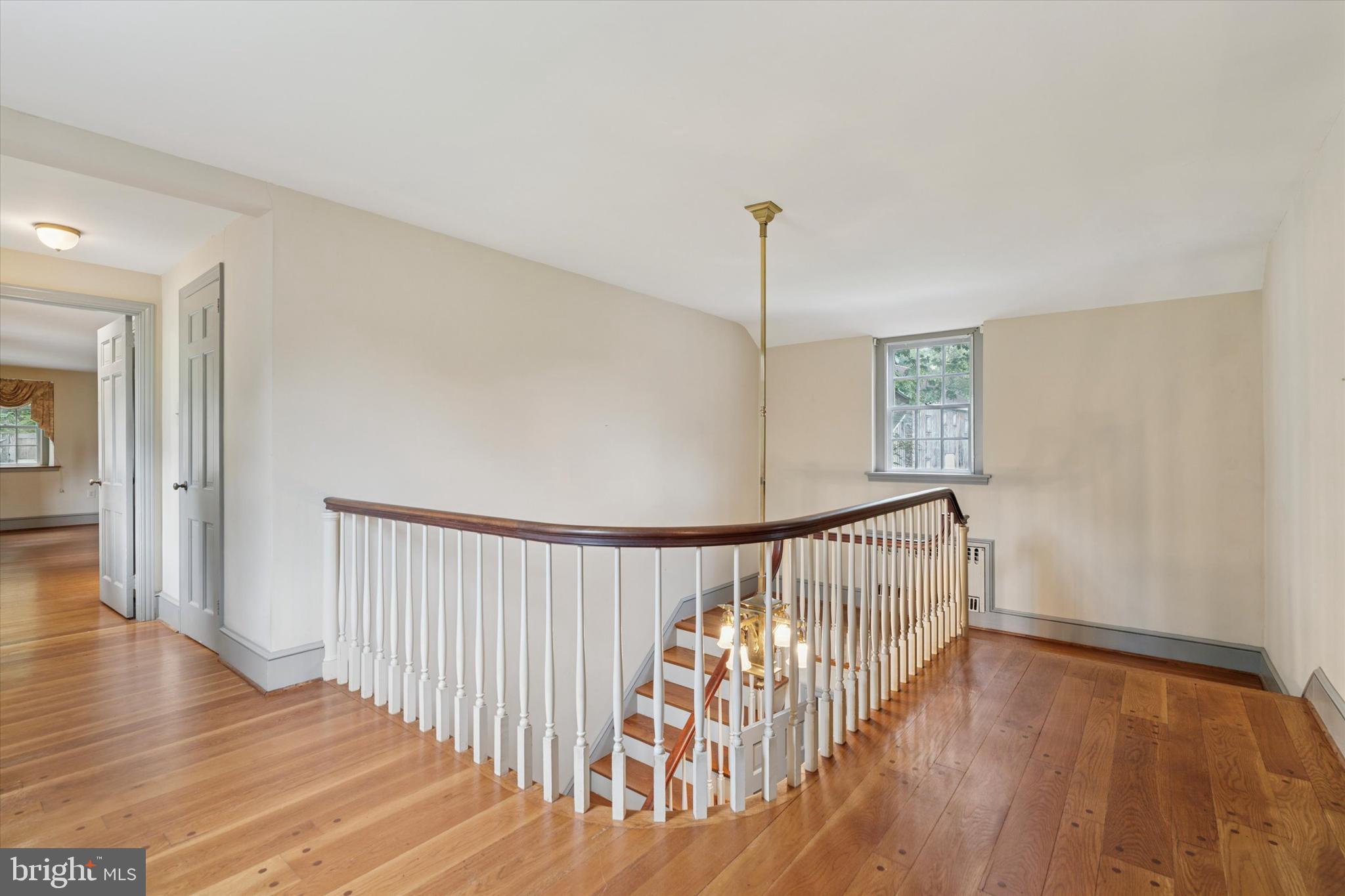 VALLEY FORGE WOODS - Residential