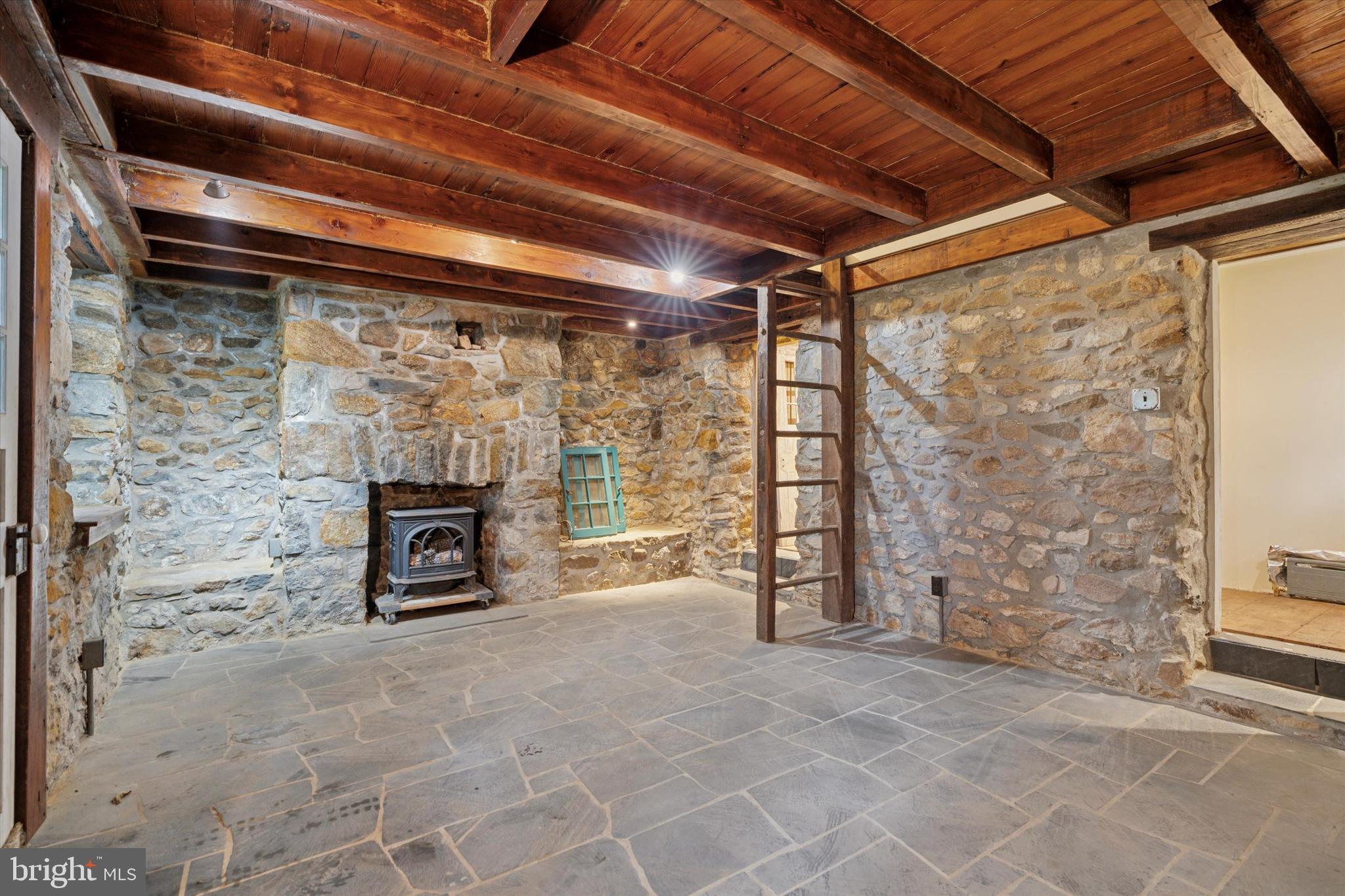 VALLEY FORGE WOODS - Residential