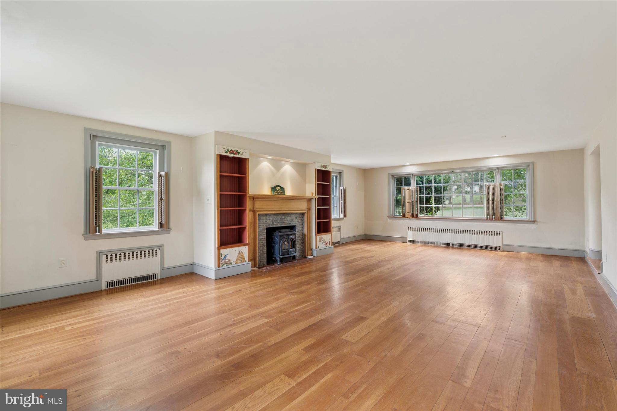 VALLEY FORGE WOODS - Residential