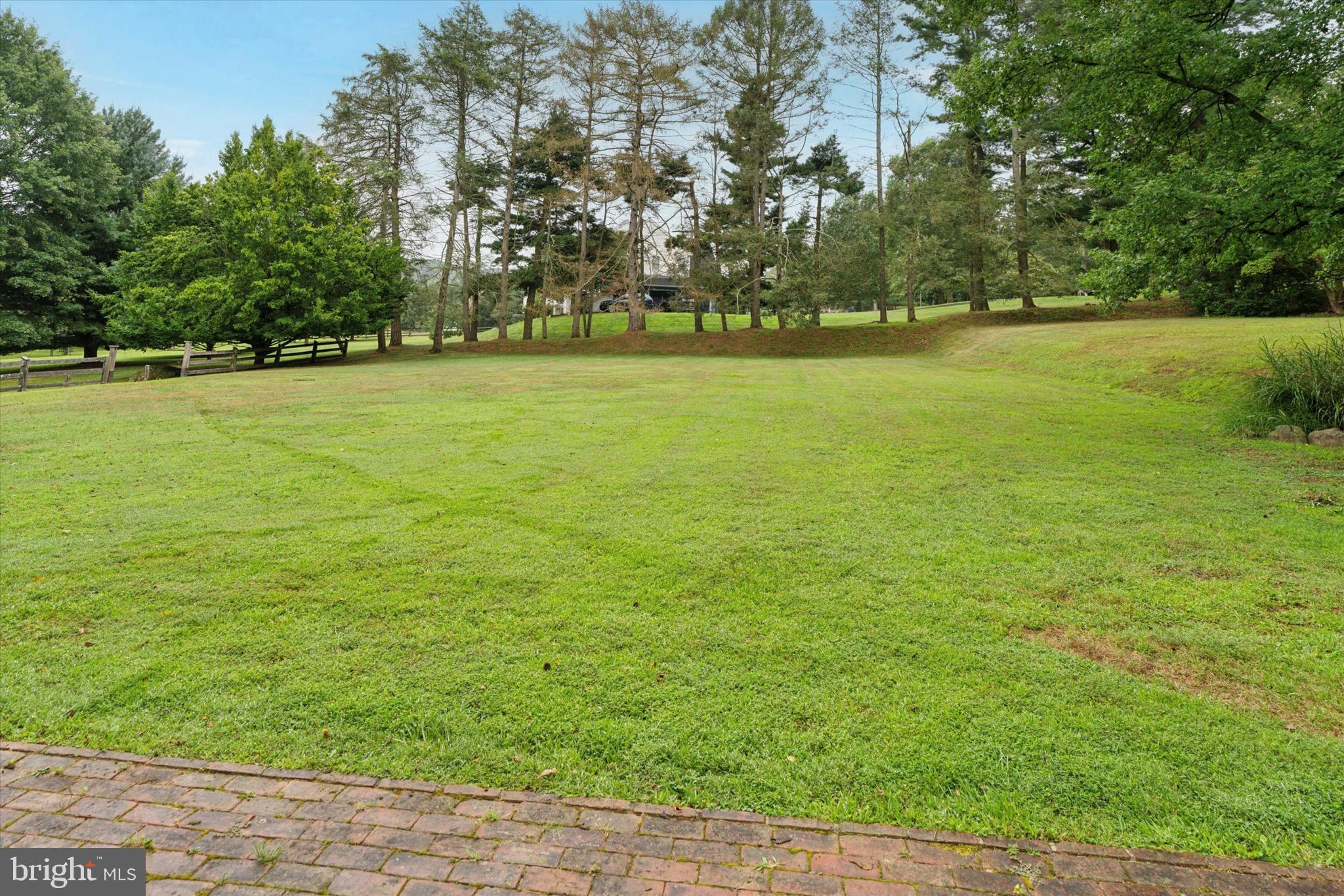 VALLEY FORGE WOODS - Residential