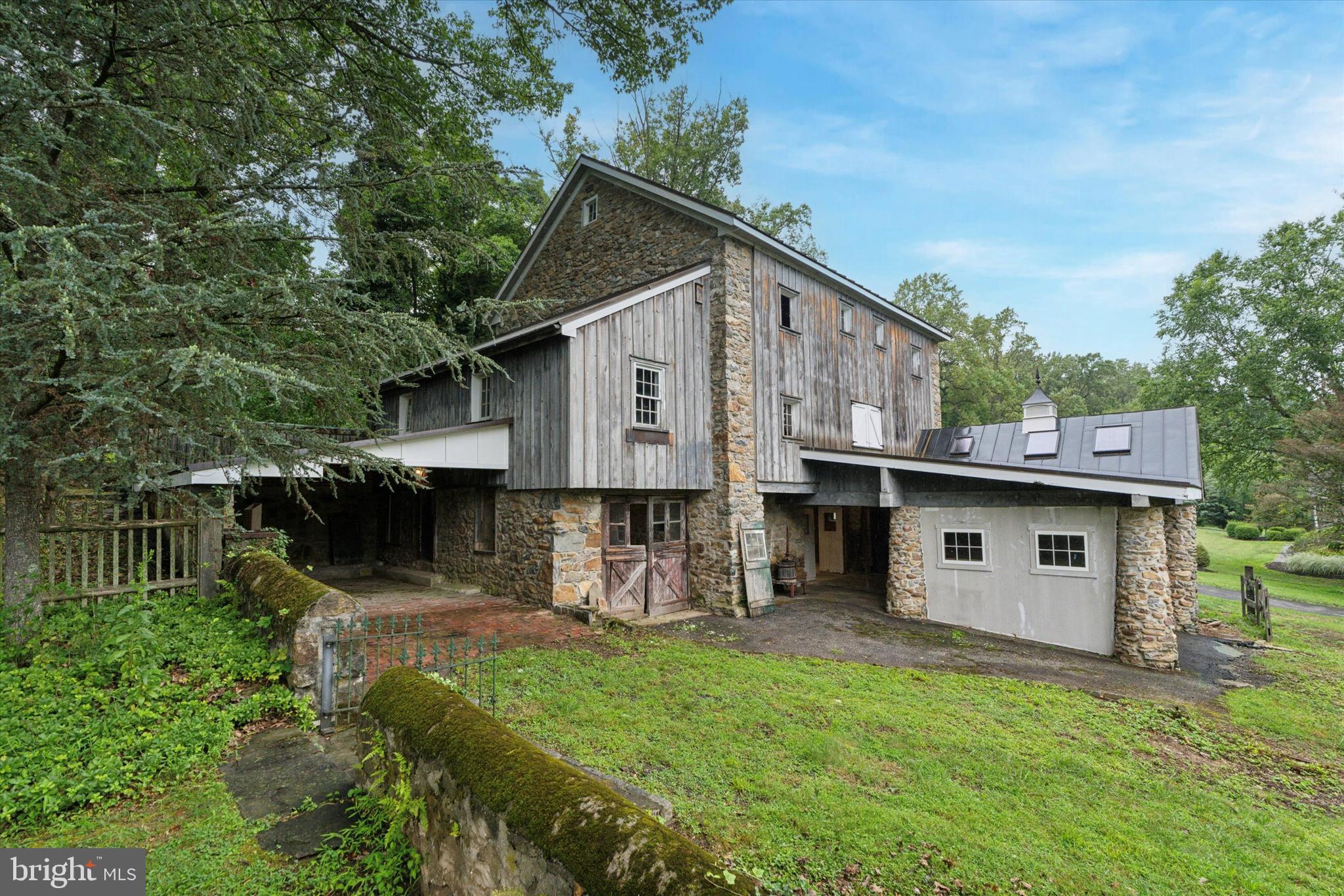 VALLEY FORGE WOODS - Residential