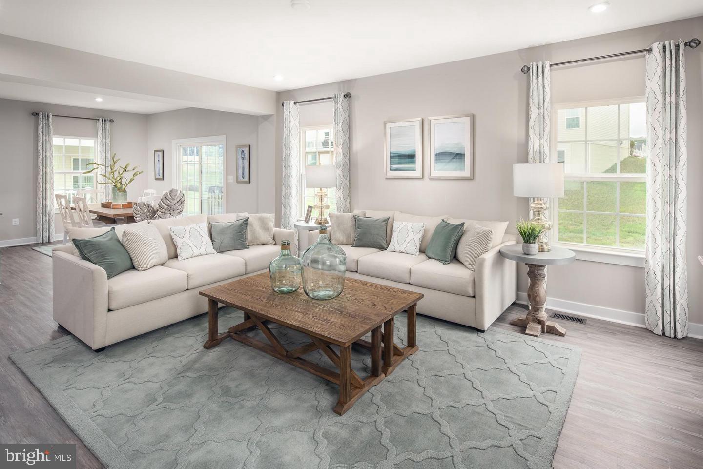 LAKE LINGANORE - Residential