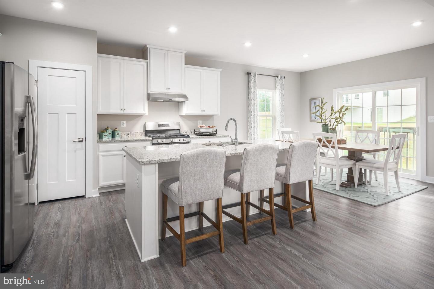 LAKE LINGANORE - Residential